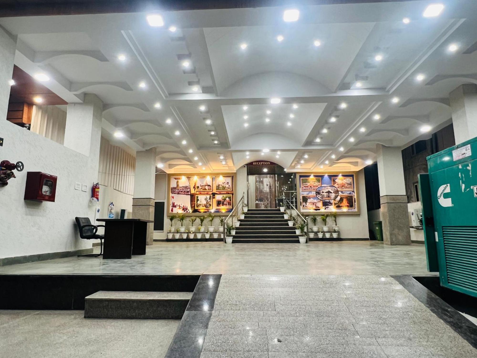 The Rama #luxury Ac #prime Location #parking #top Rated #most Awarded #property Of The Year 4*