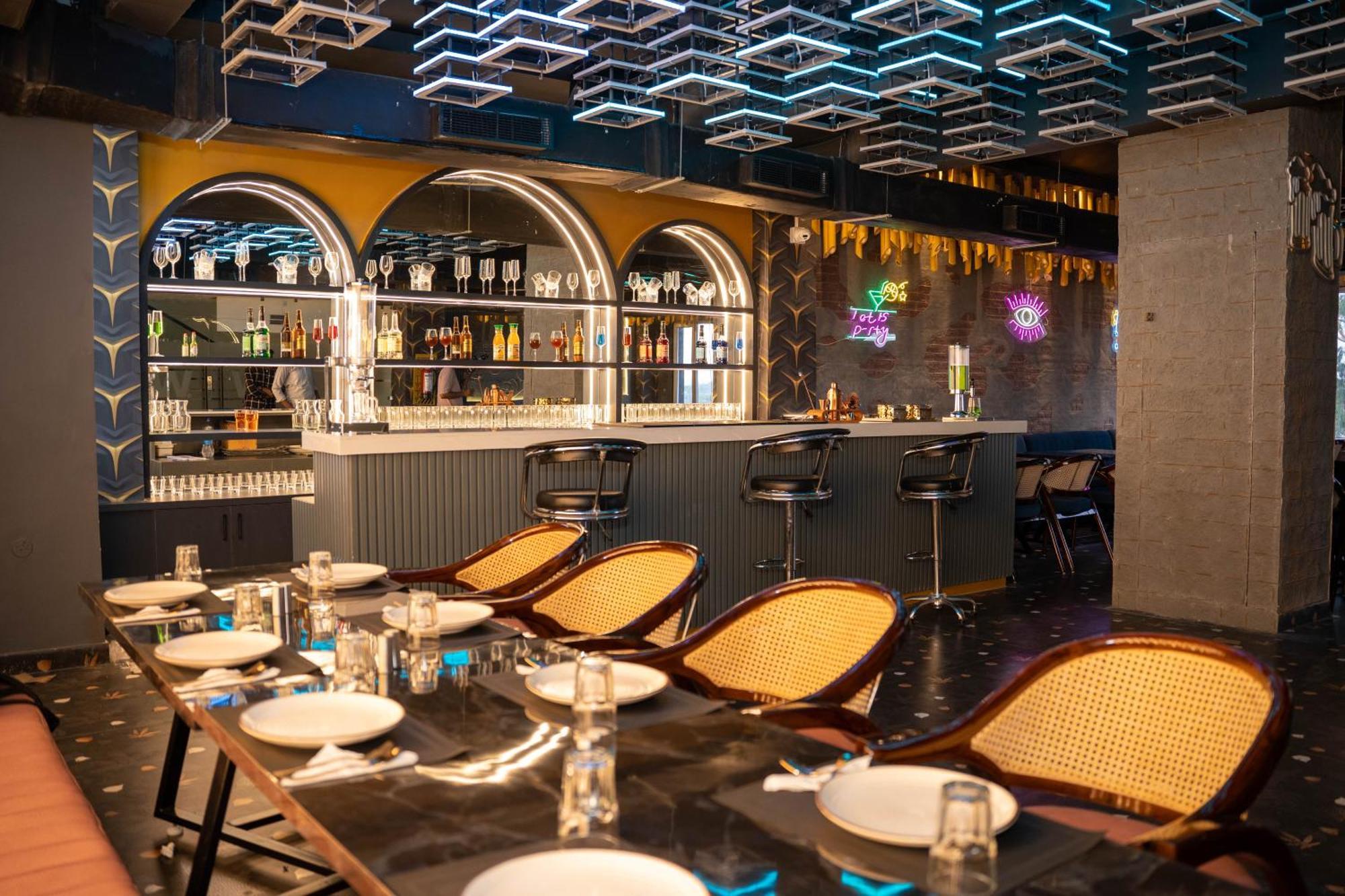 Hotel W Grand - A Boutique