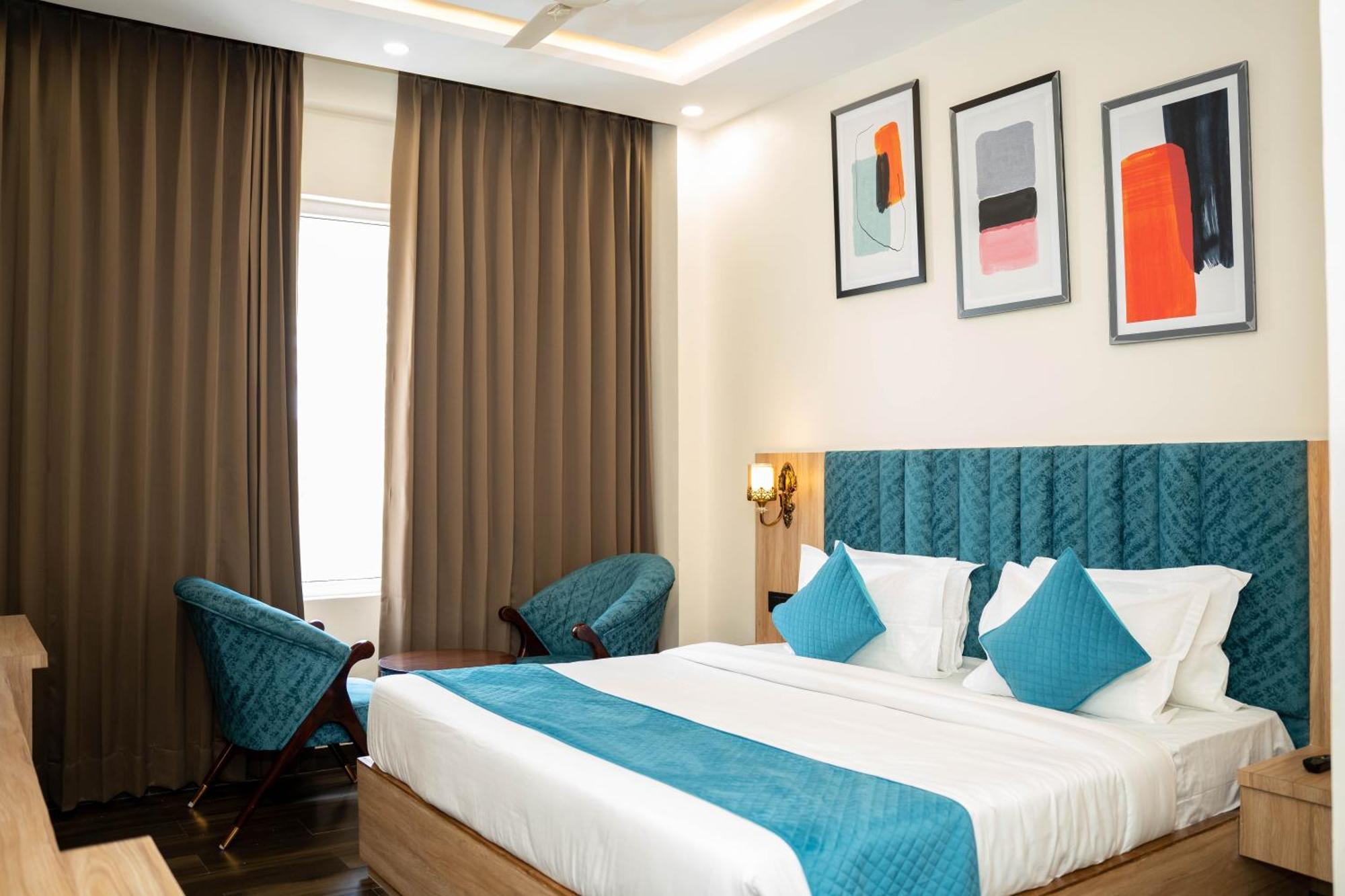 W Grand - A Boutique Hotel