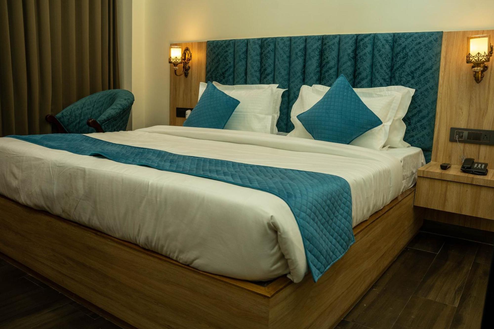 Hotel W Grand - A Boutique 3*