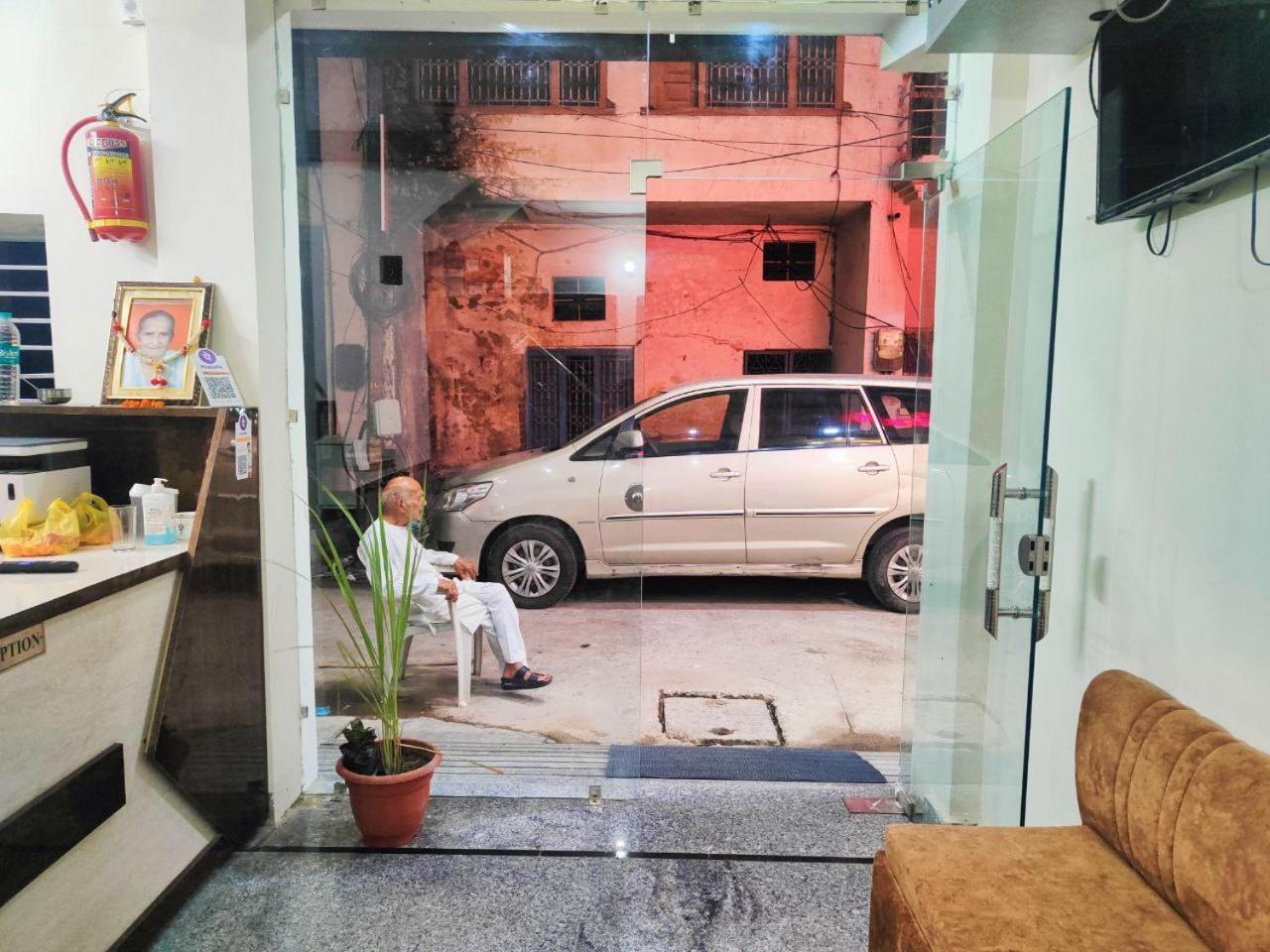 Raj - Family Stayz Haridwar