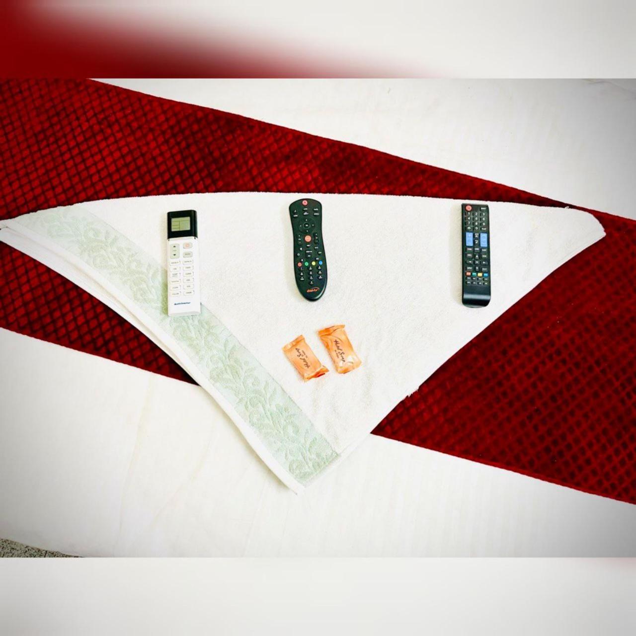 Raj - Family Stayz Hotel *