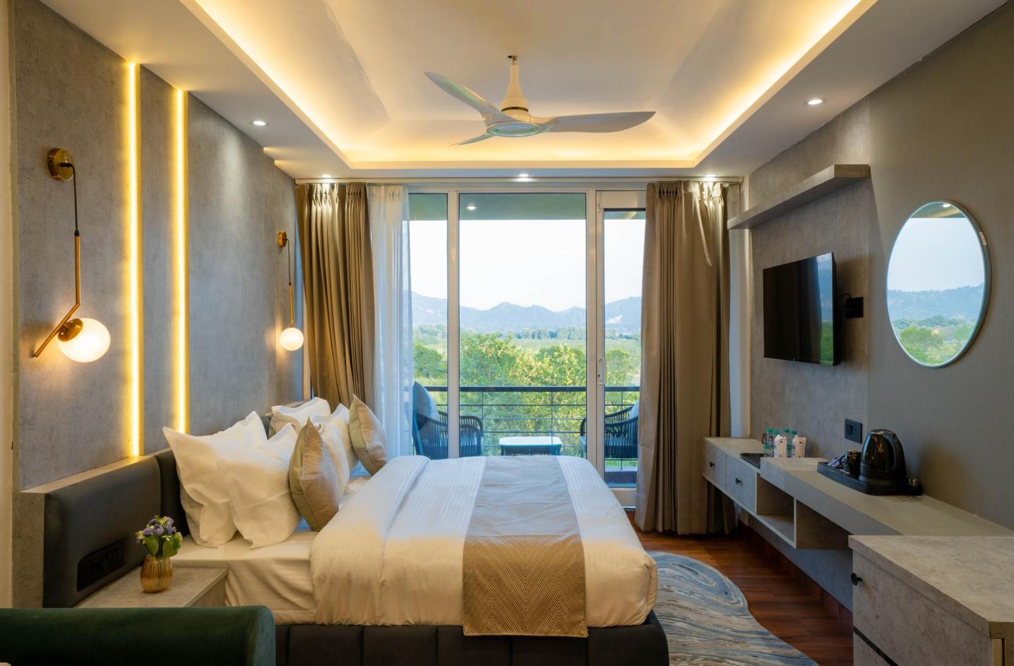 Sukoon By The Ganges - A Riverside Retreat Hotel