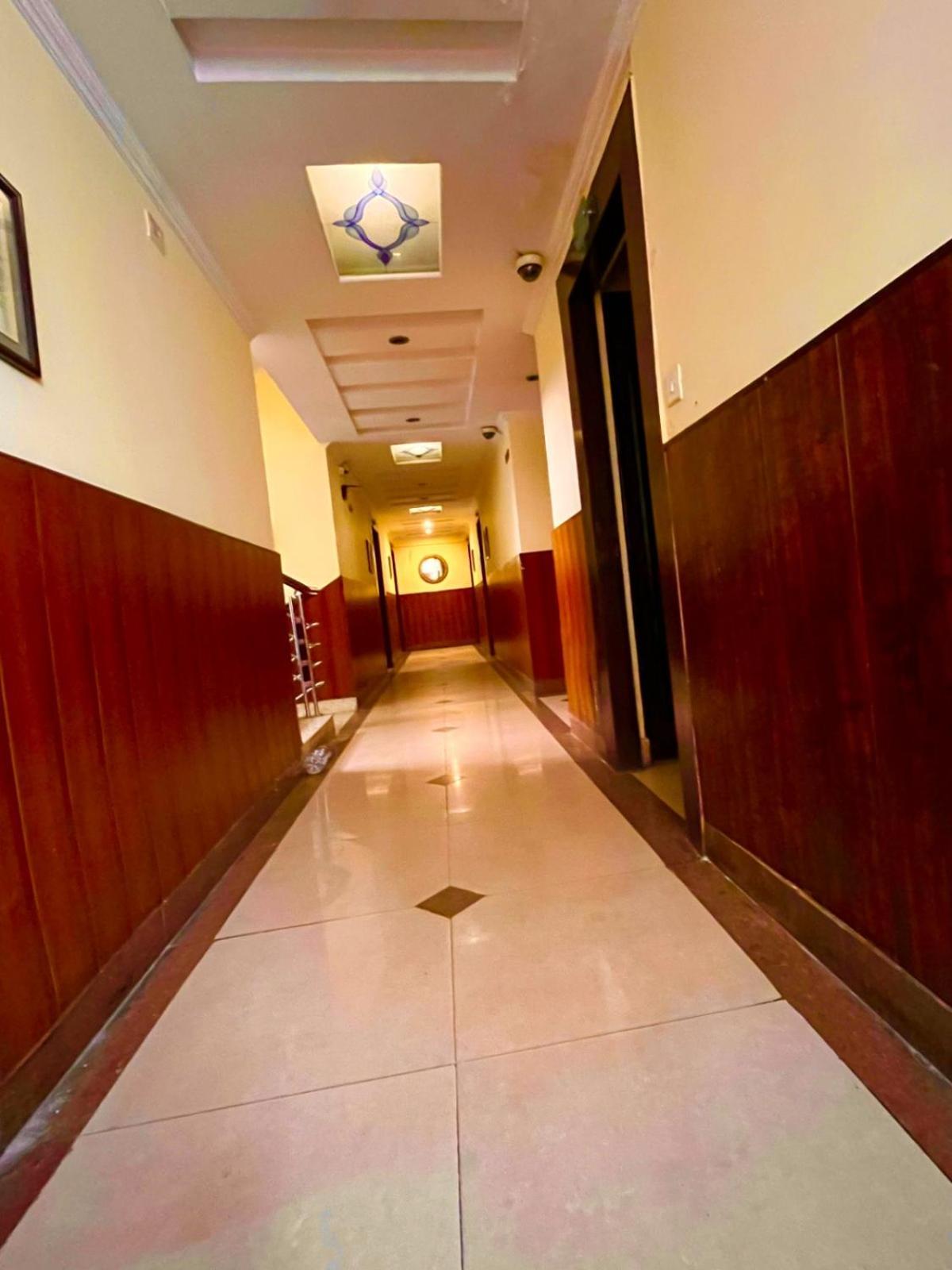 Hotel Reo Classic,