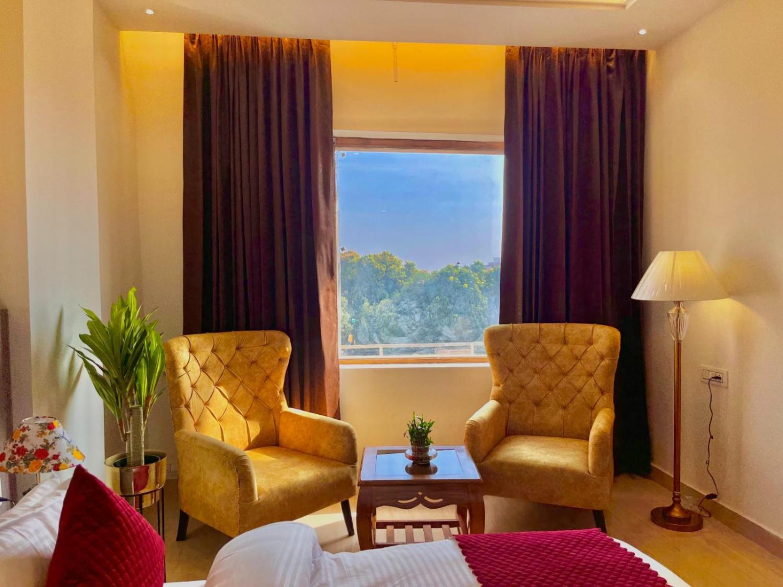 Hotel Ganges Blossam, Rated & Awarded In 3*