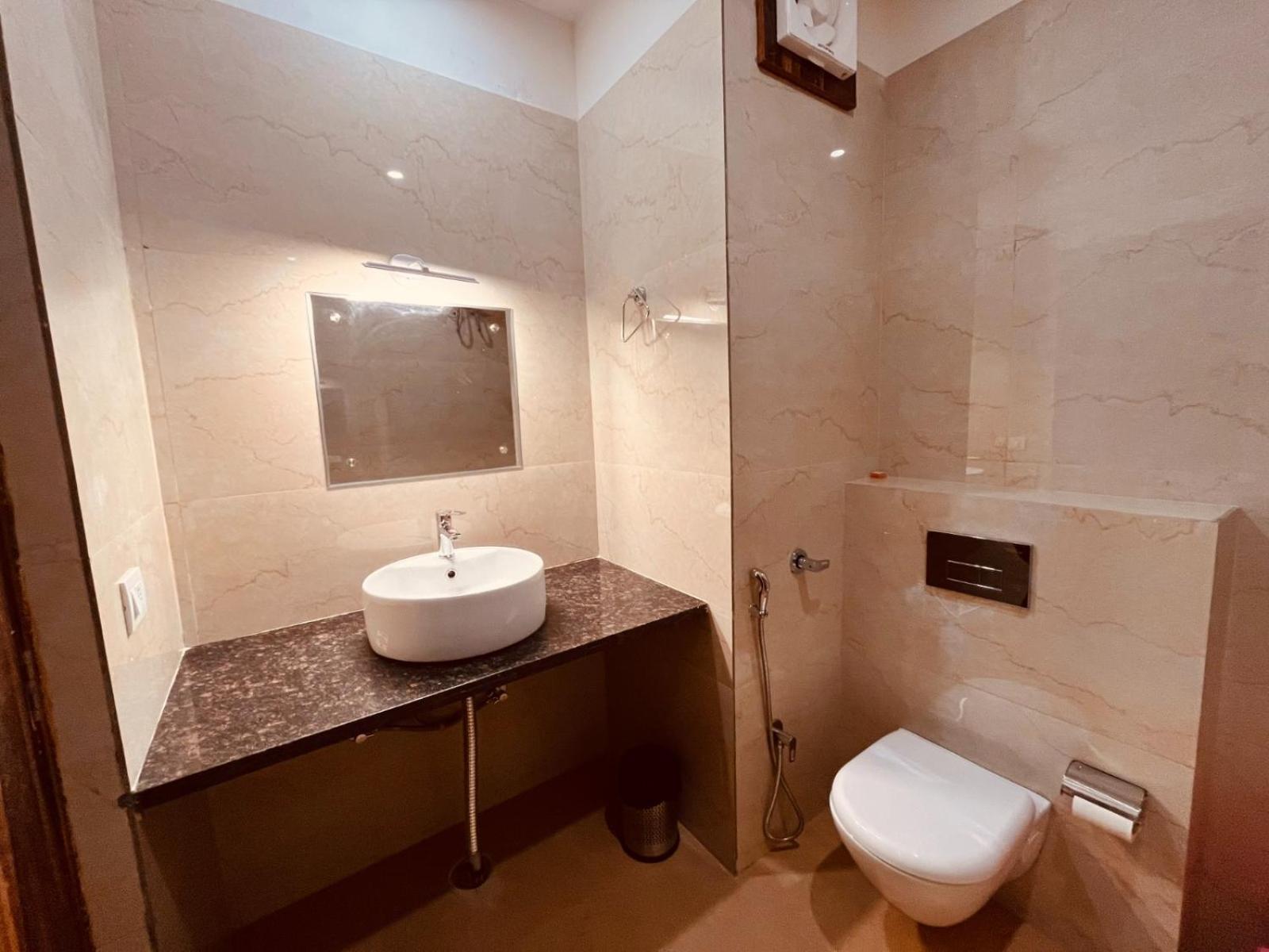 Ganges Blossam, Rated & Awarded In Hotel Haridwar