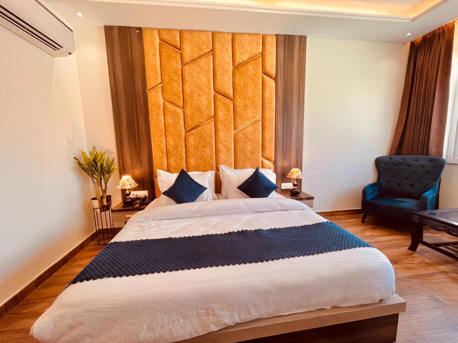 Hotel Ganges Blossam, Rated & Awarded In 3*
