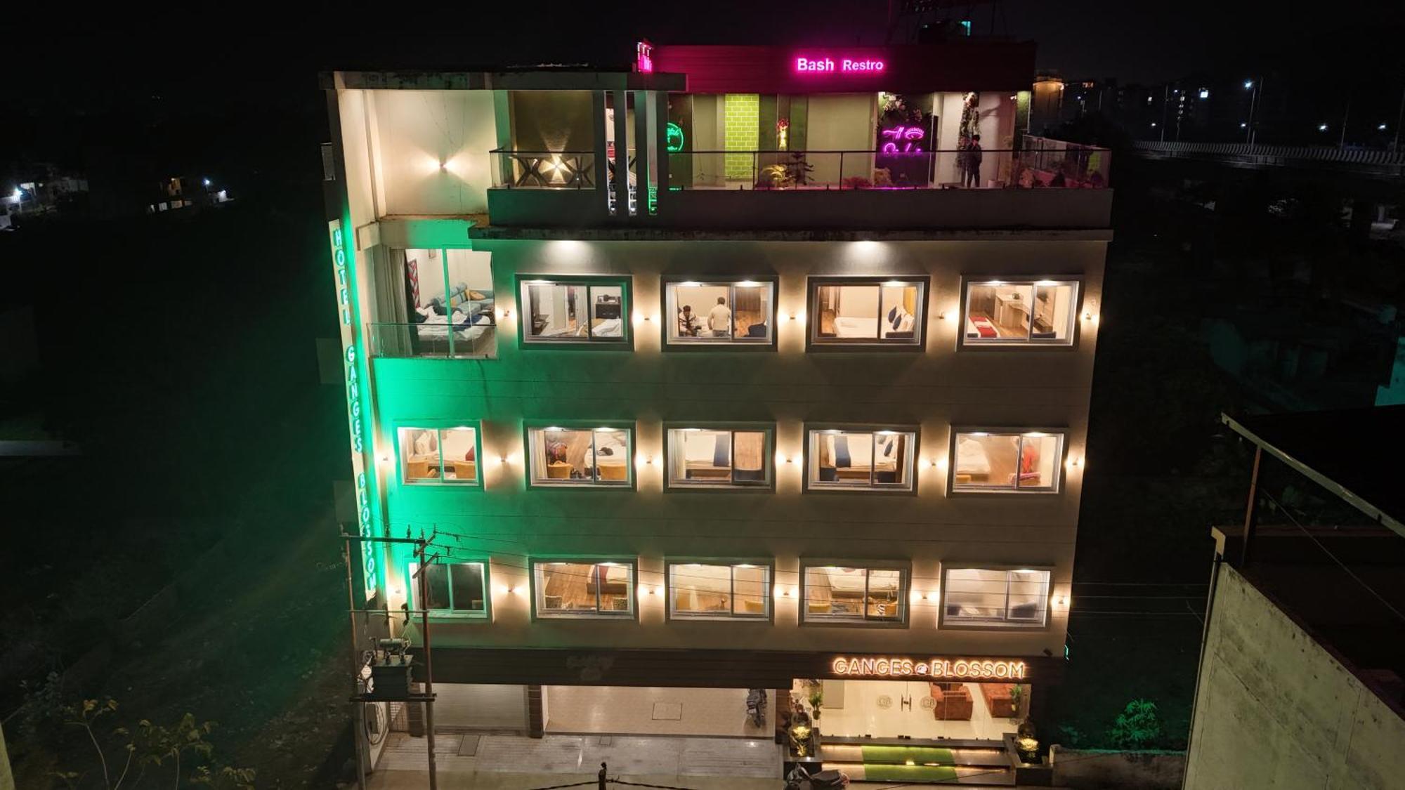 Ganges Blossam, Rated & Awarded In Hotel Haridwar