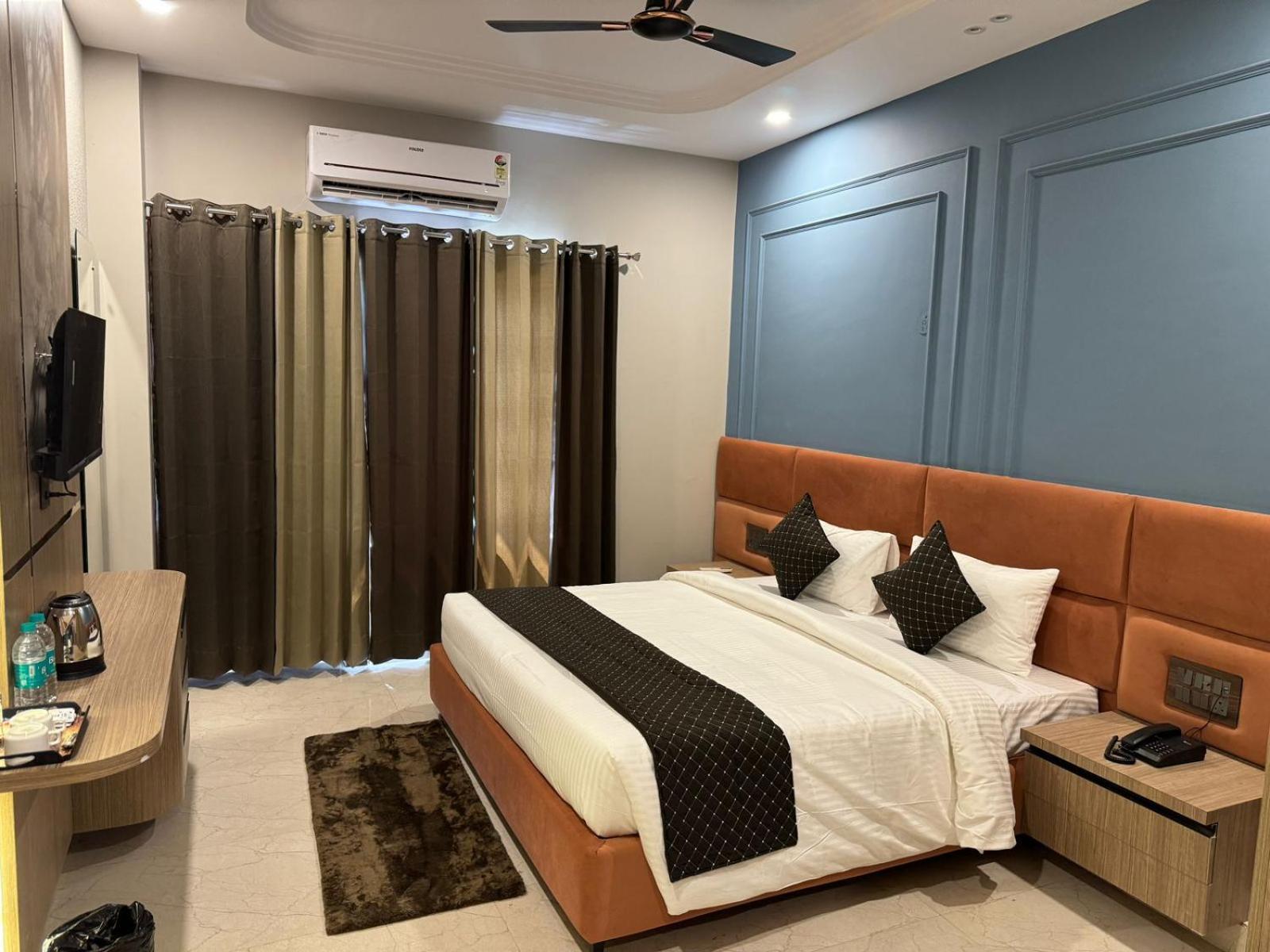 Hotel The Fresco - Haridwar, Uttarakhand. 3*