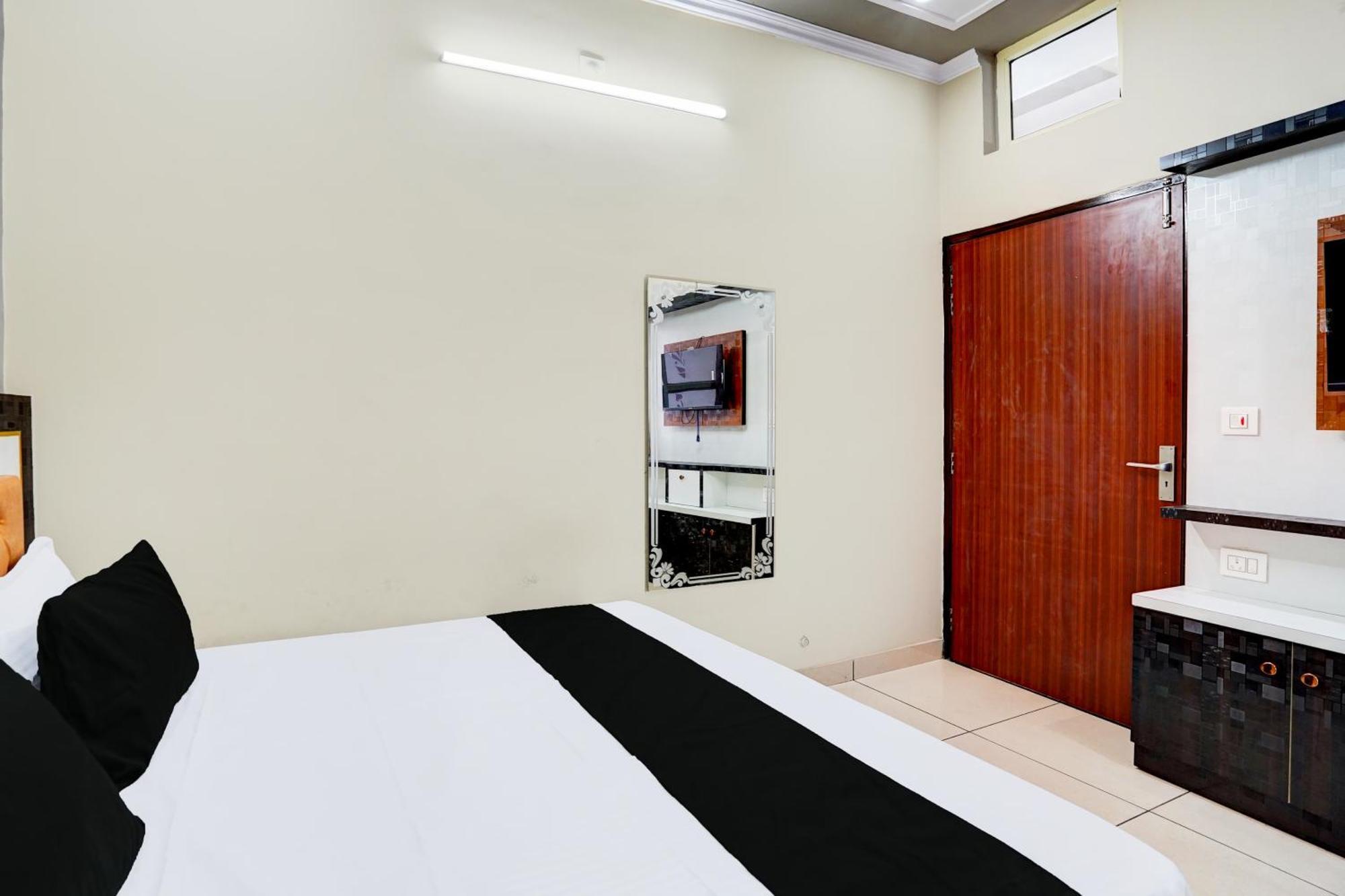 Hotel Spot On Luxury 3*
