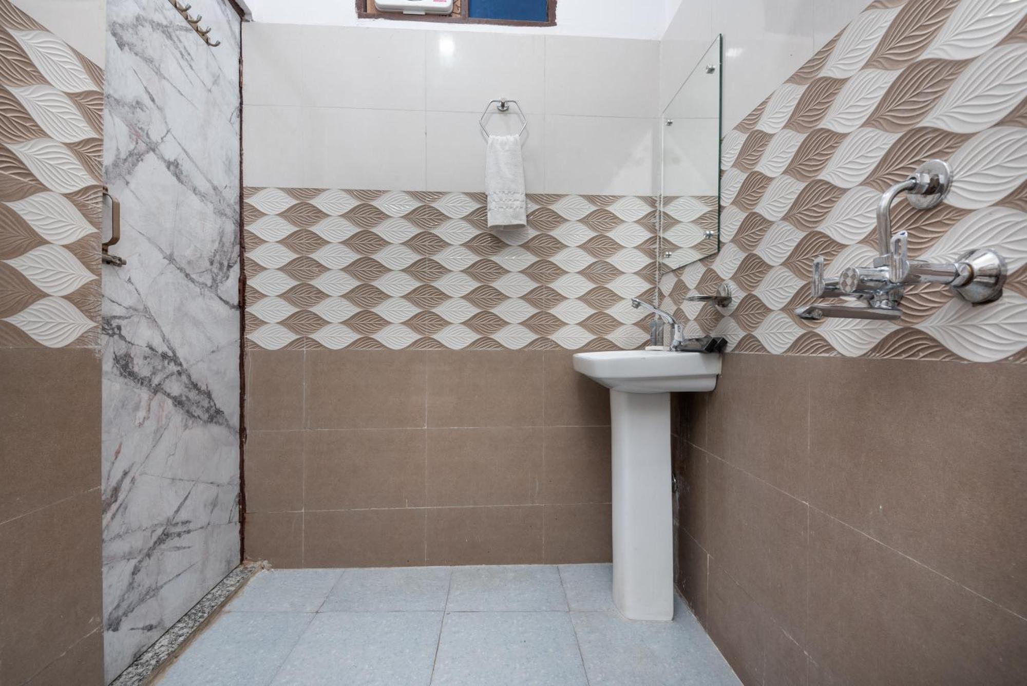 Mahi Ganga Heritage By Lawrence Hotel 3*