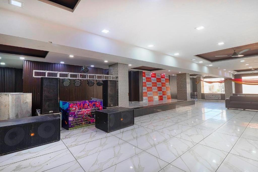 Hotel The Grand 3*