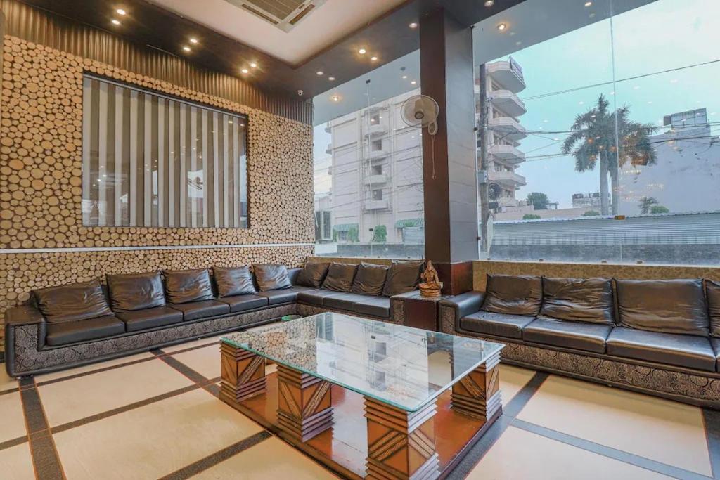 Hotel The Grand 3*