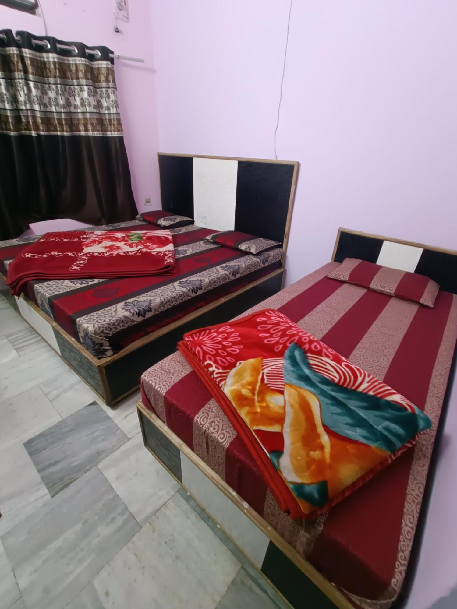 Hari Ganga - Harkipauri Road Guest house Haridwar