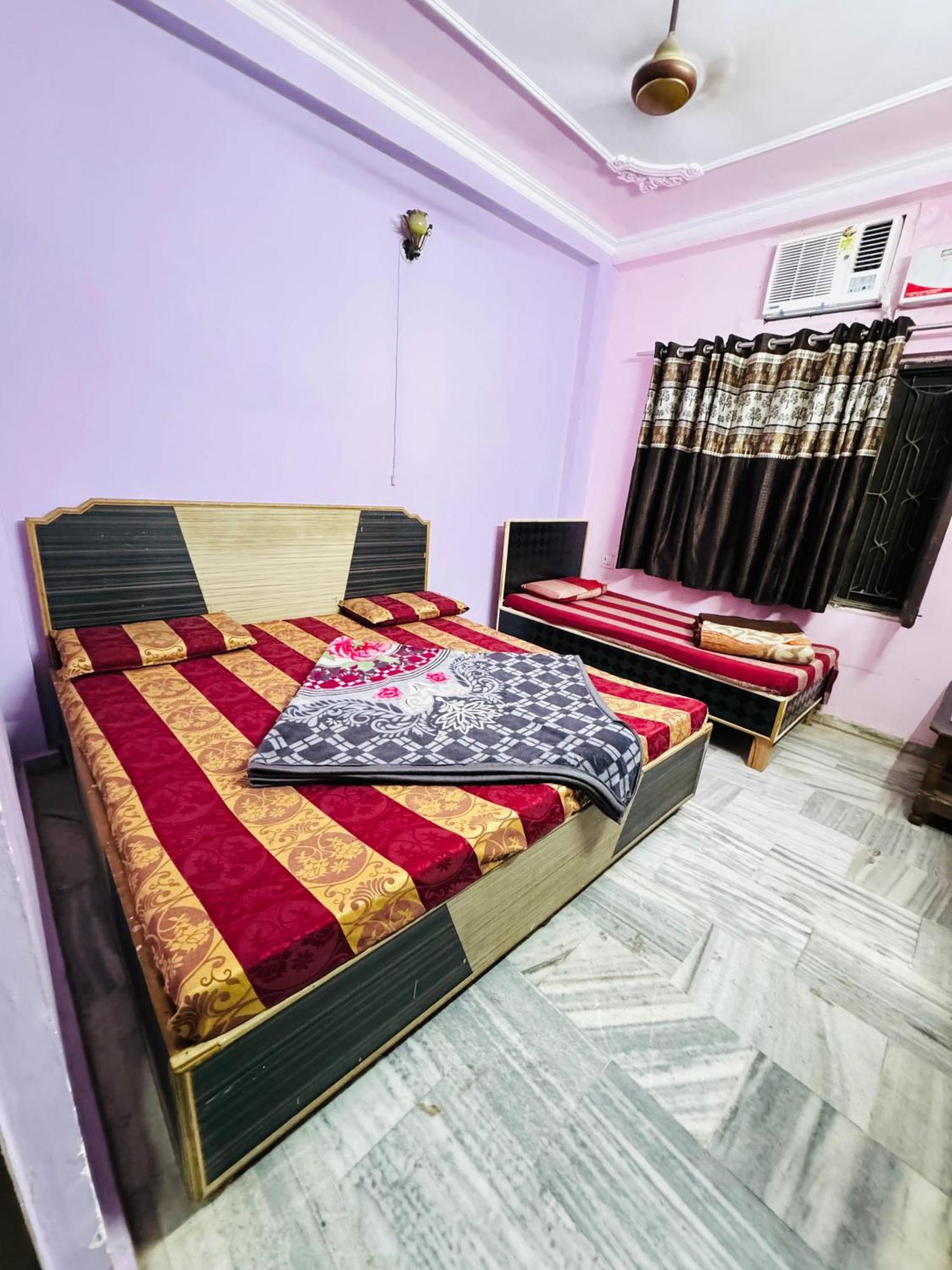 Guest house Hari Ganga - Harkipauri Road