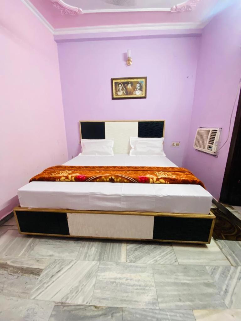 Hari Ganga - Harkipauri Road Guest house Haridwar
