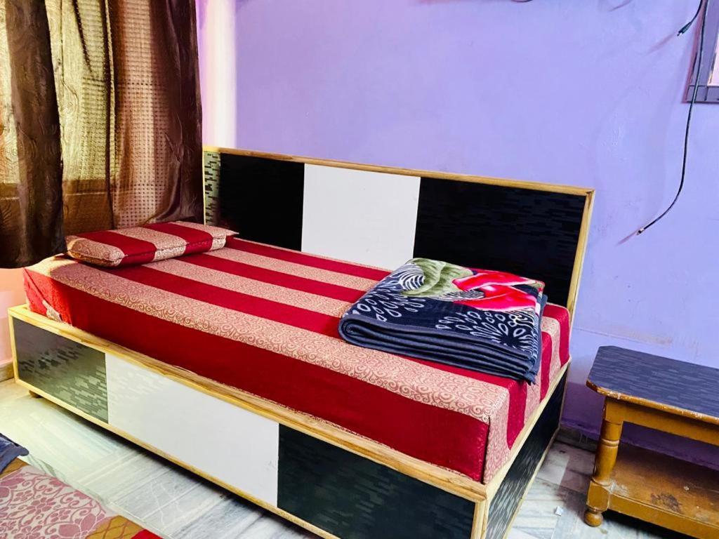 Guest house Hari Ganga - Harkipauri Road *