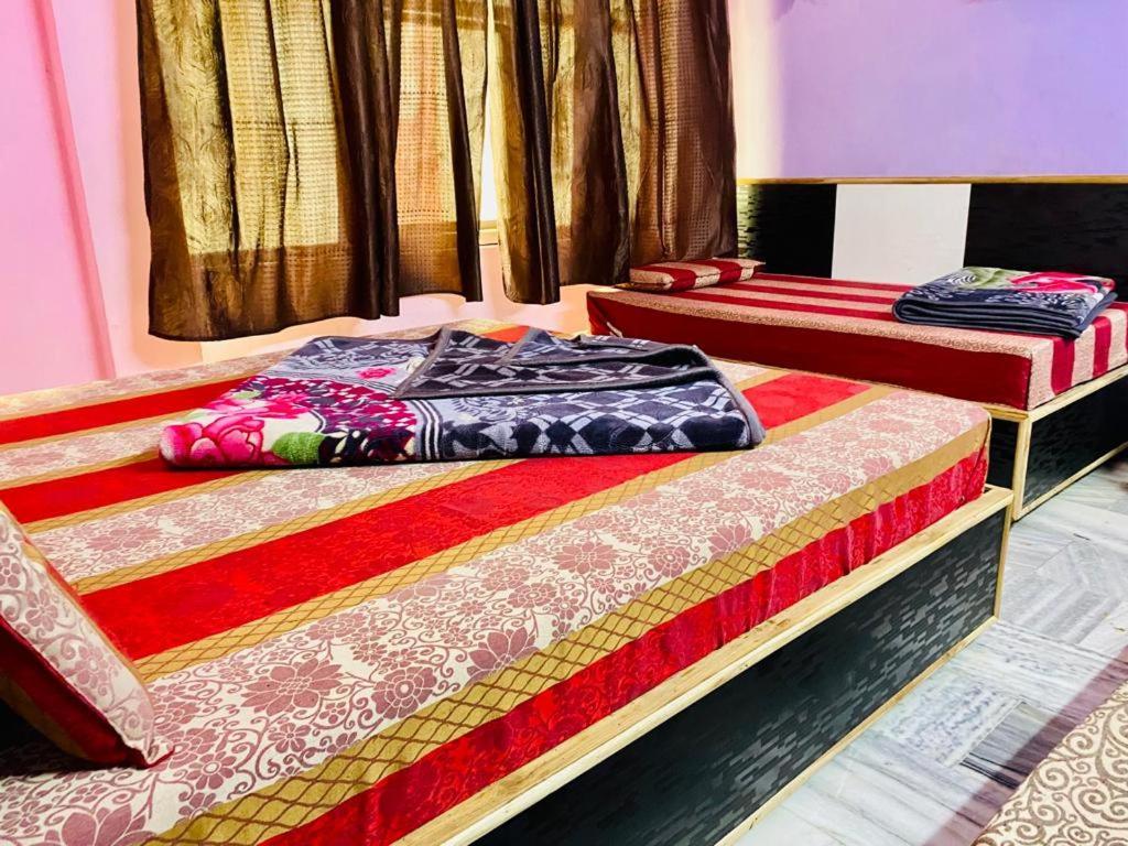 Guest house Hari Ganga - Harkipauri Road *