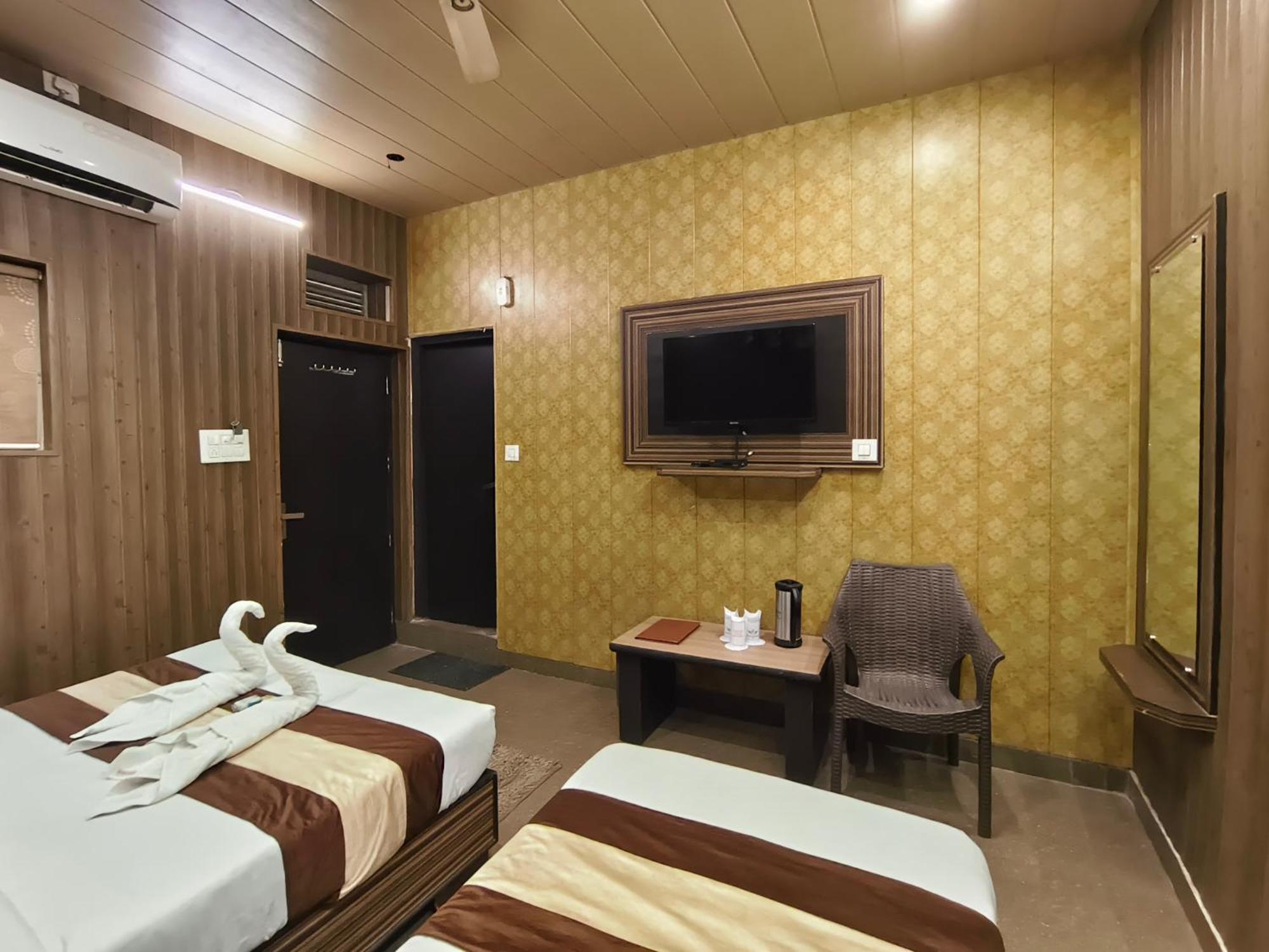 Hotel Pardesi,har Ki Pauri Road Haridwar