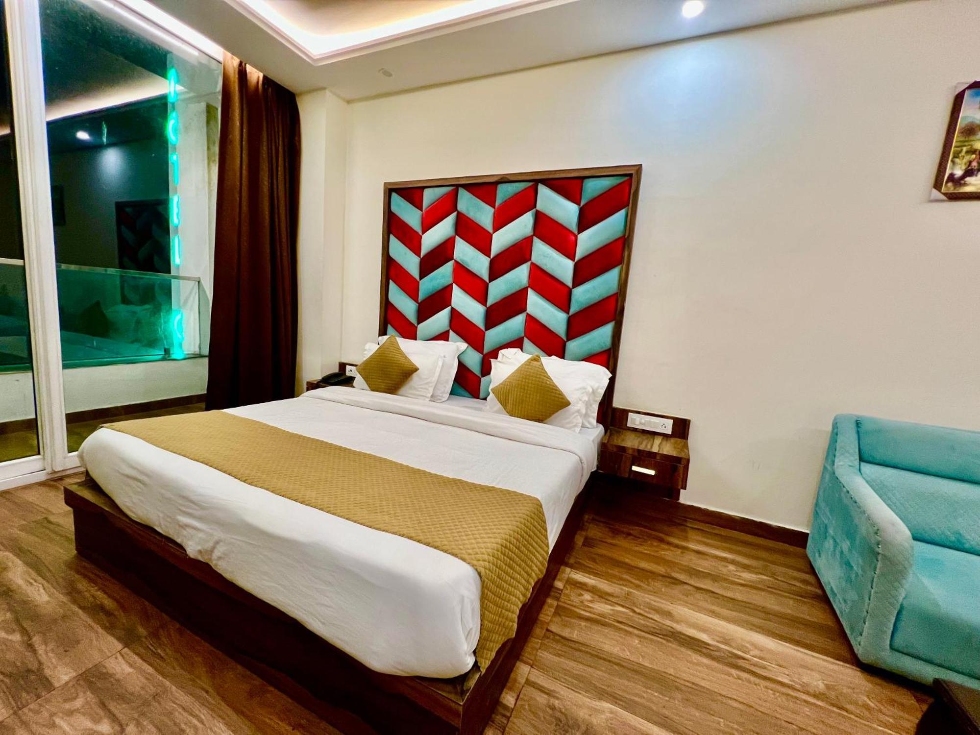 Hotel Gange - A Luxurious Hotel, 3*