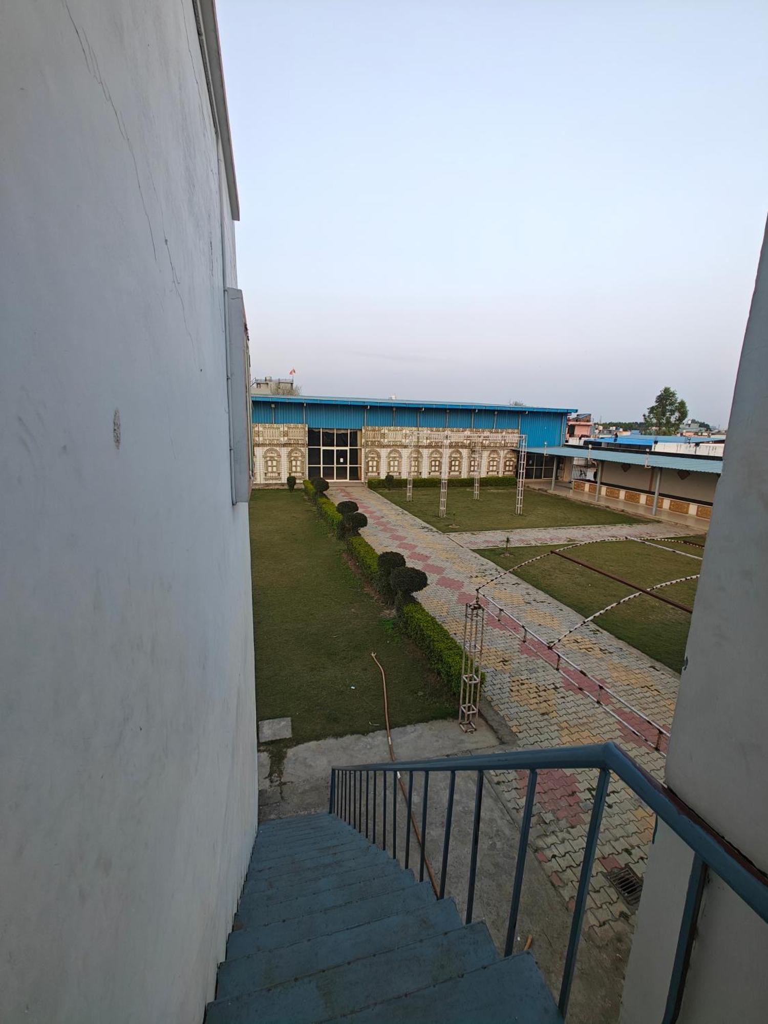 Santosh Vatika Farm stay *