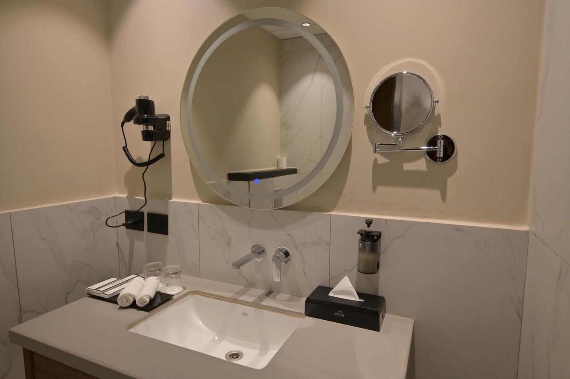 Hotel Clarks Safari 4*