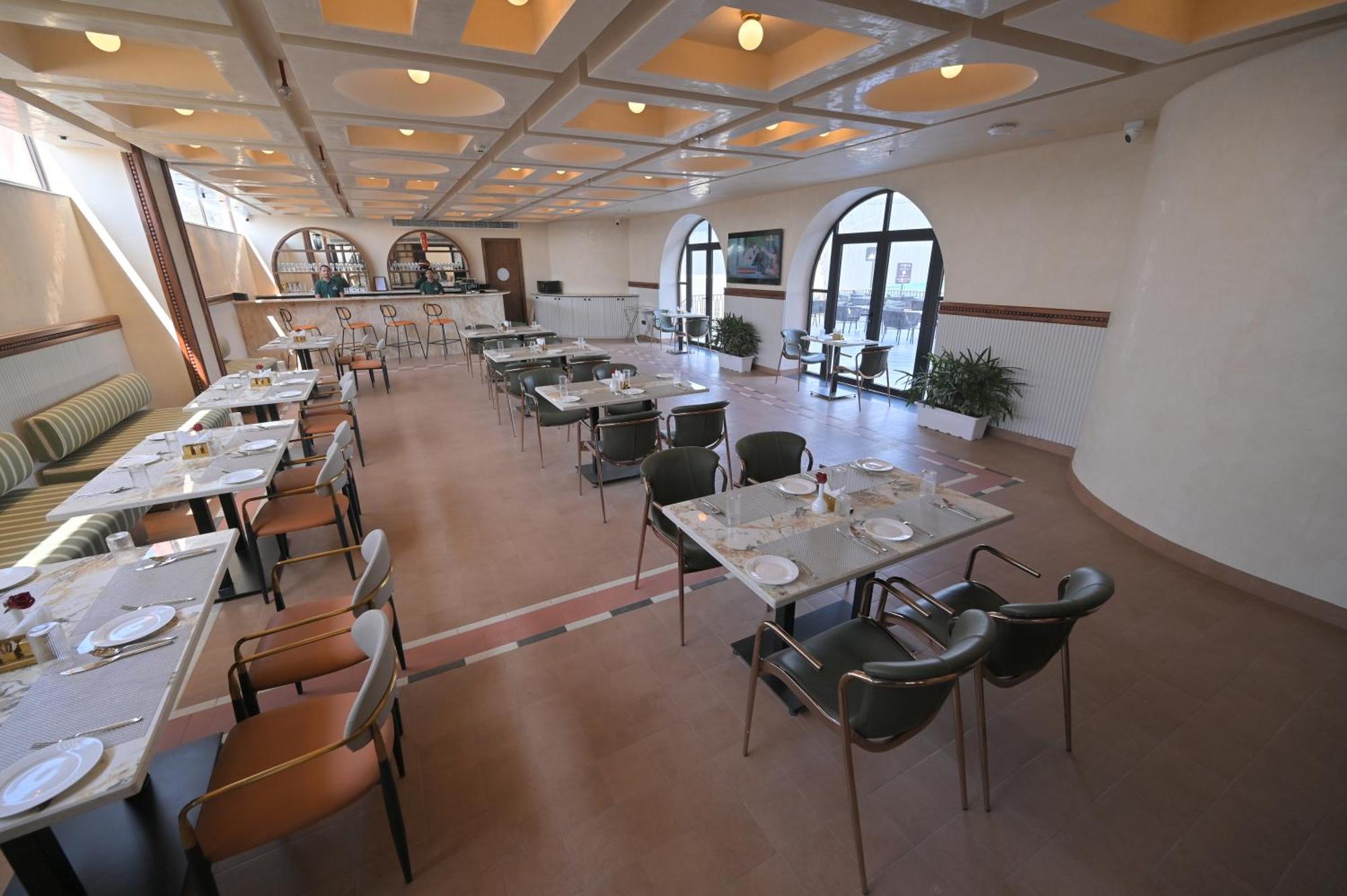 Hotel Clarks Safari Haridwar