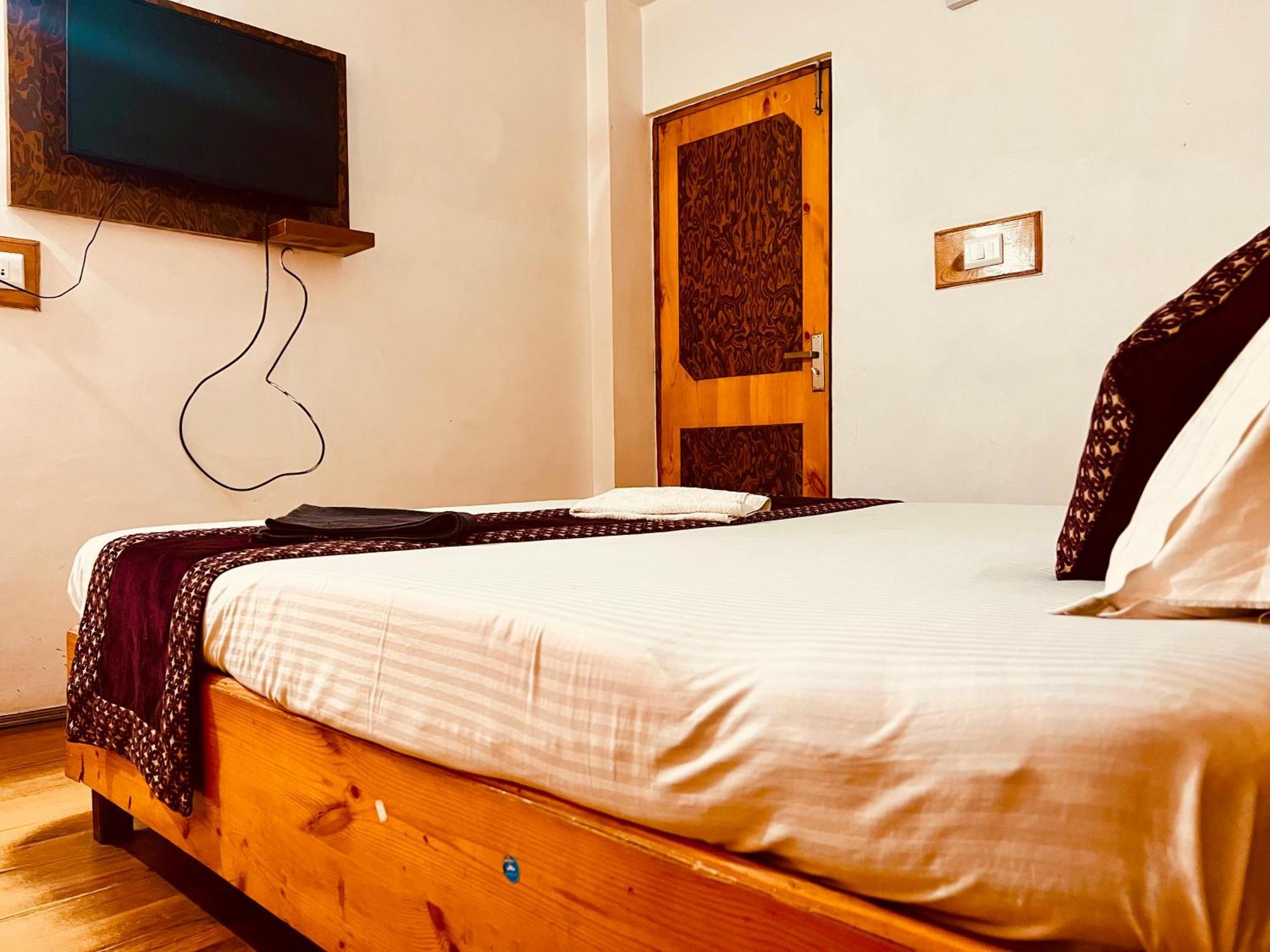 Hotel The Divine Ganga - Perfect Family In