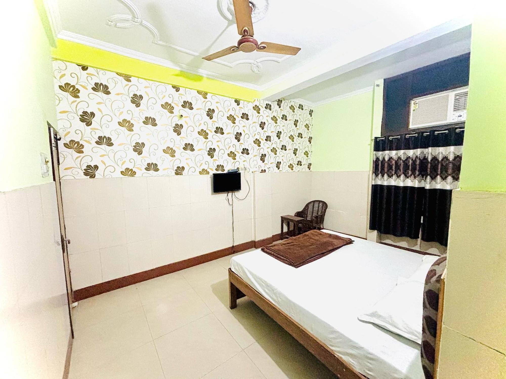Hotel O Radhika *