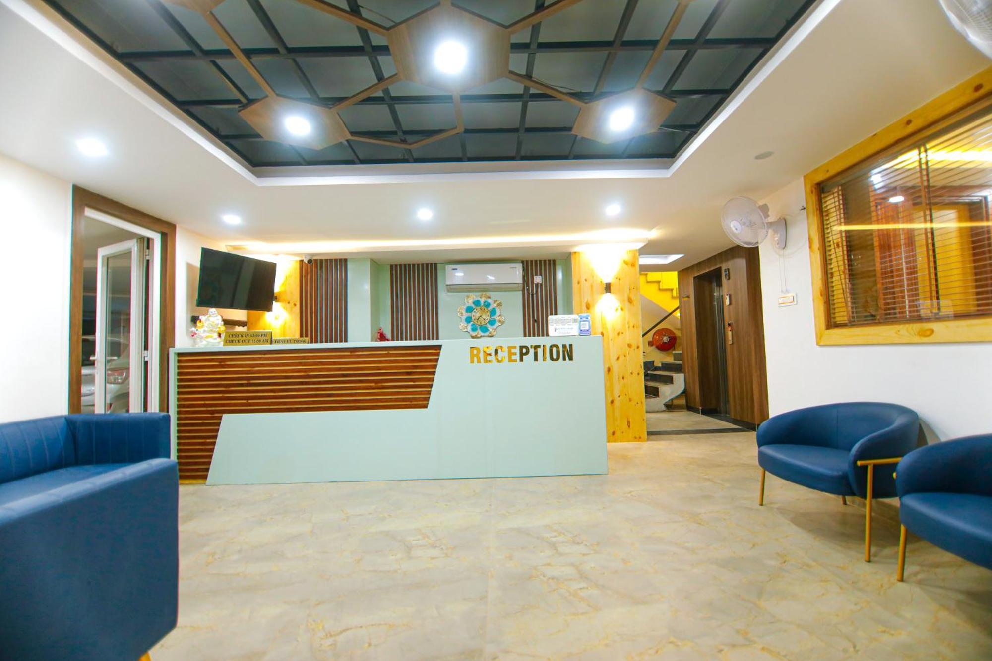 Paarth Grand Hotel