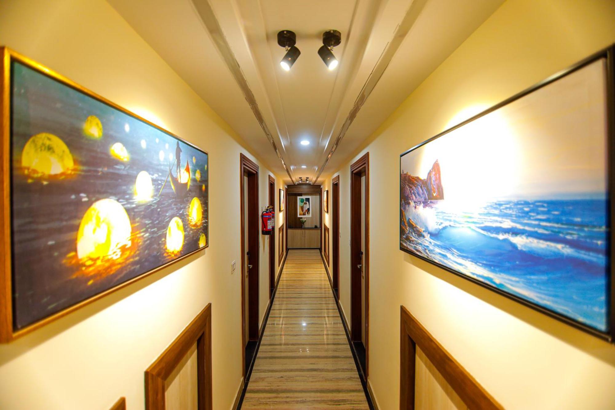 Paarth Grand Hotel 3*