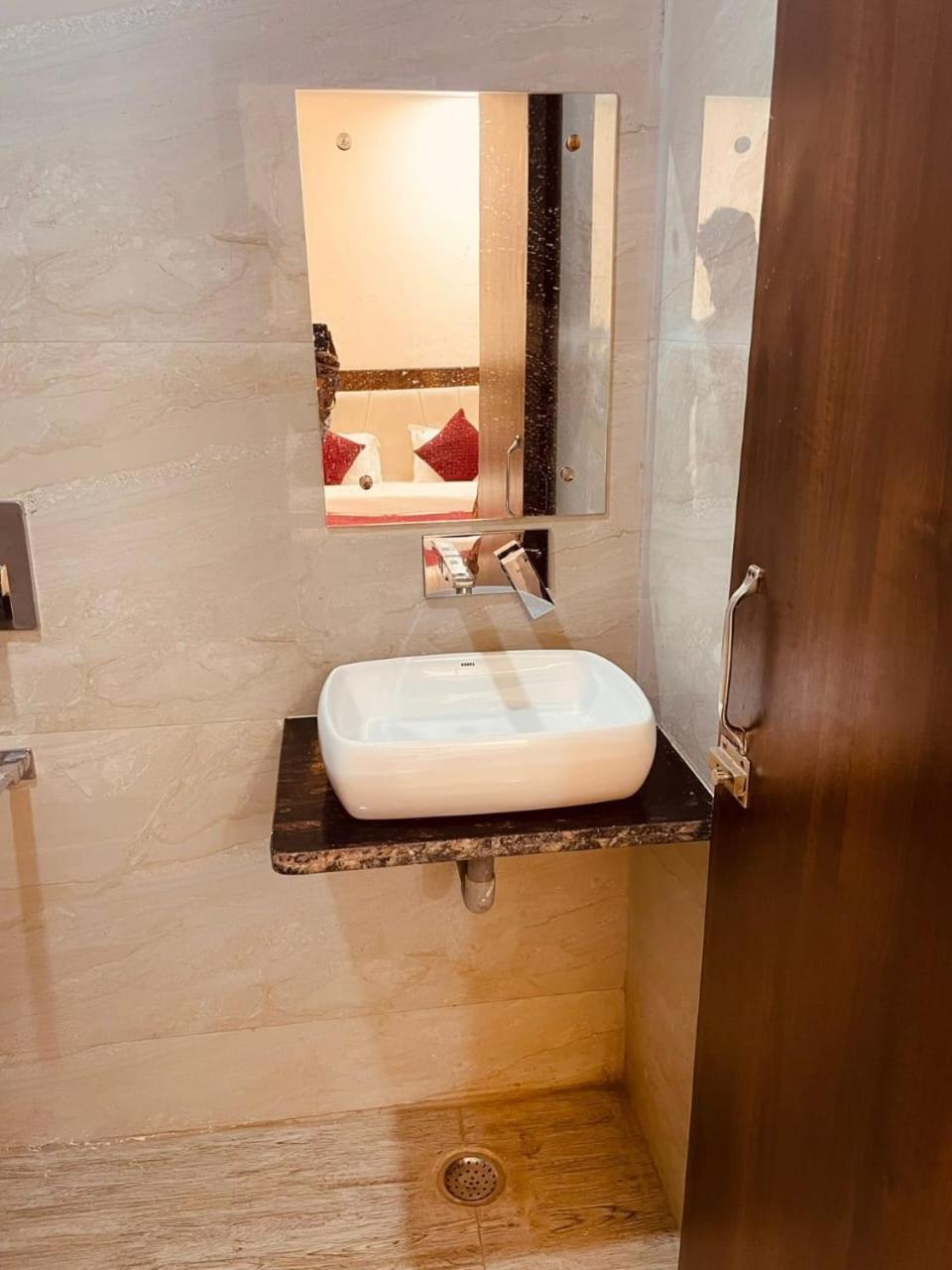 The Divine Ganga - Perfect Family In Hotel Haridwar