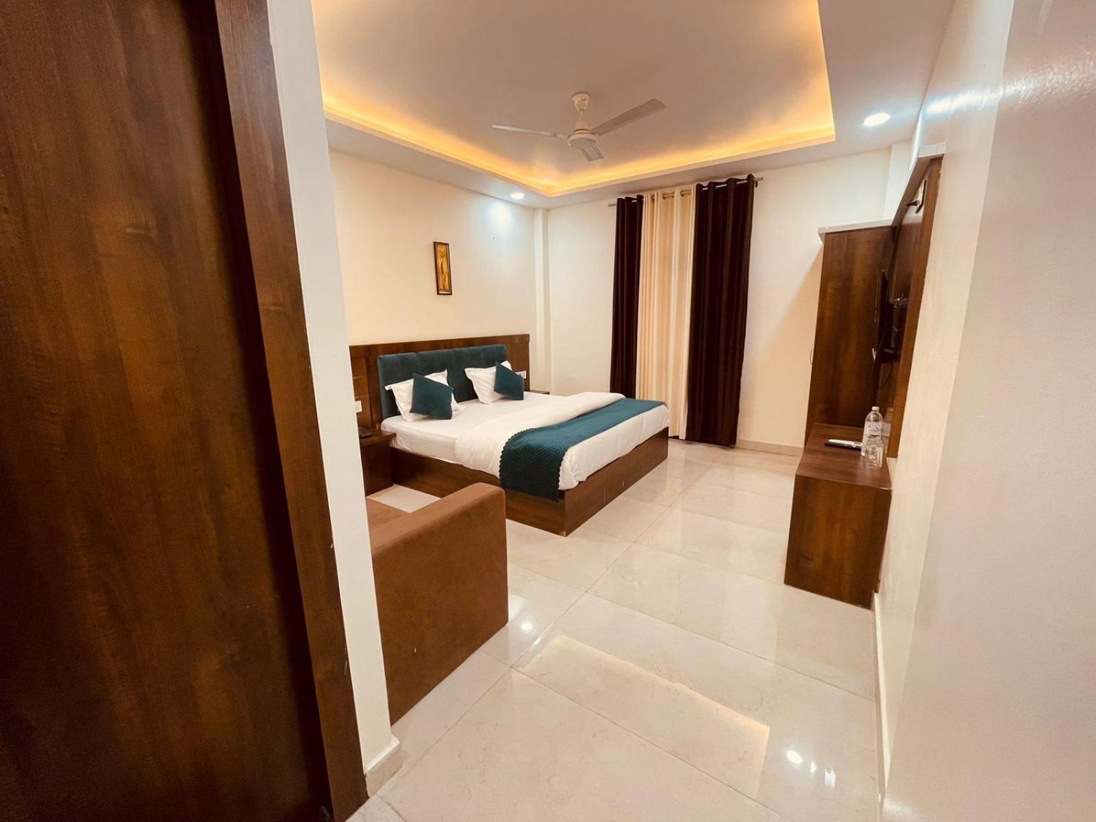 The Divine Ganga - Perfect Family In 4* Haridwar