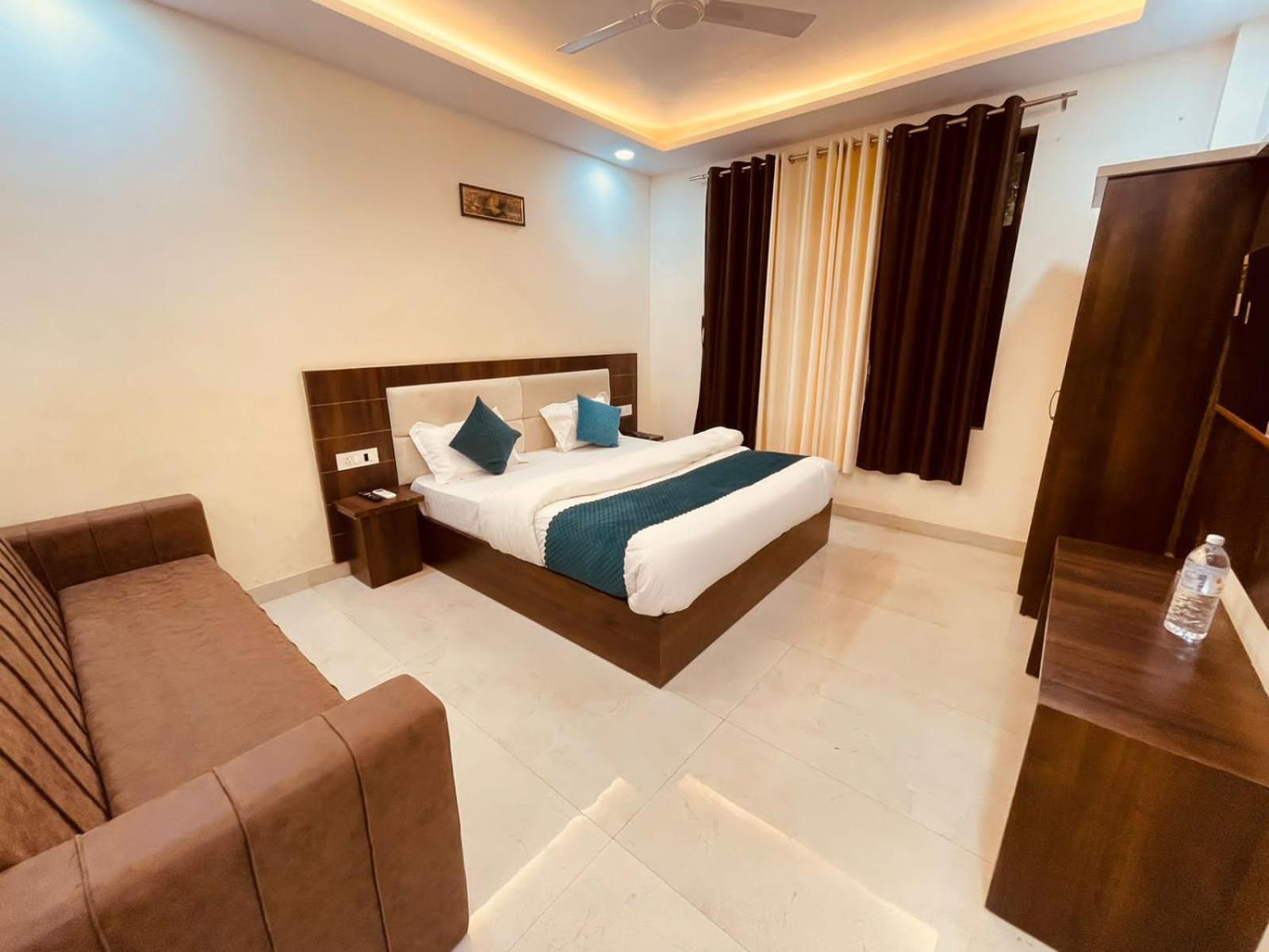 The Divine Ganga - Perfect Family In Hotel Haridwar