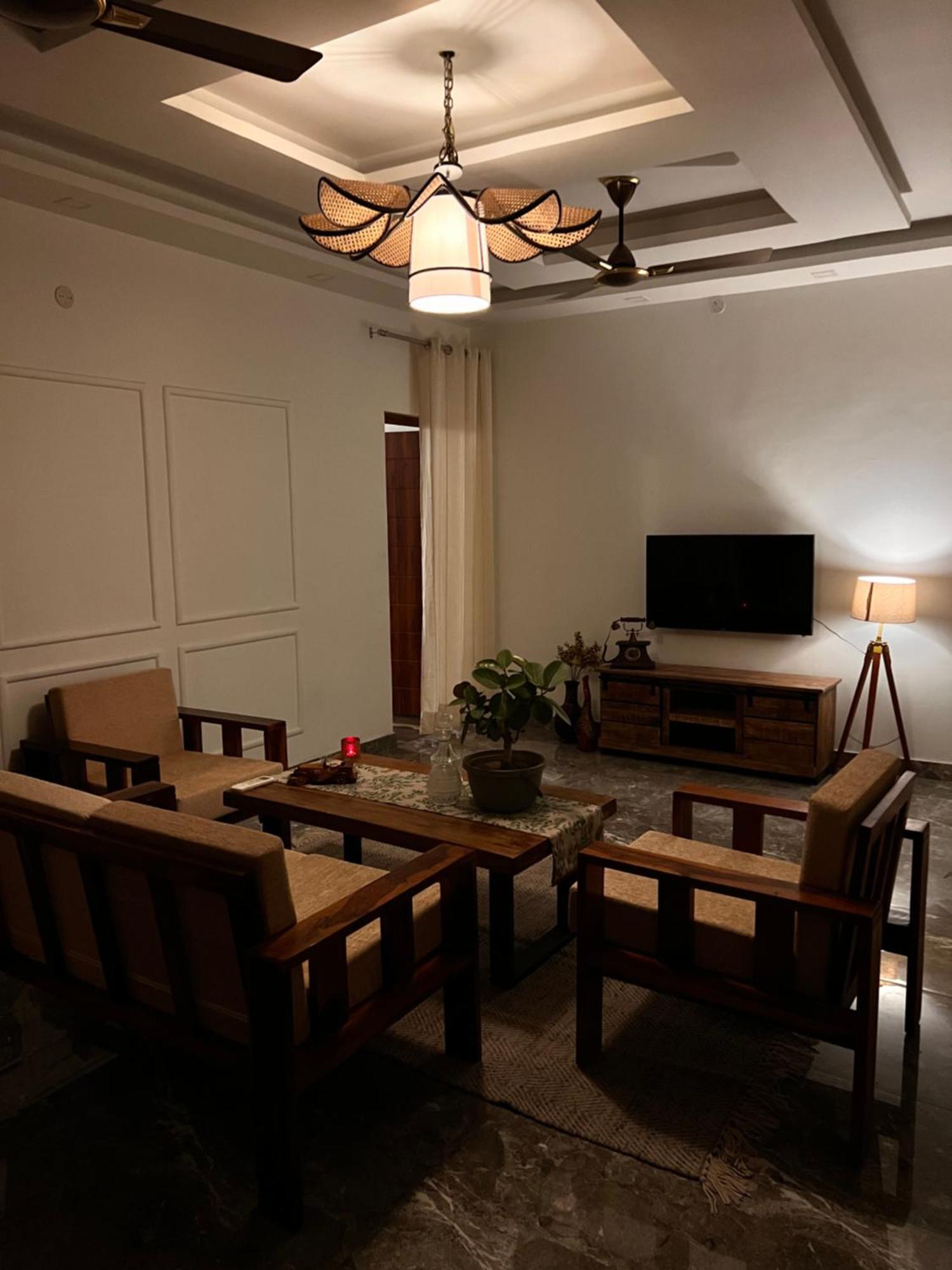 Apartment Gita Bhawan - Elegant Escape