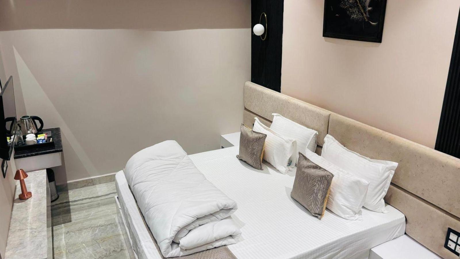 Shri Shyam Luxury Hotel In Har Ki Paudi 4*