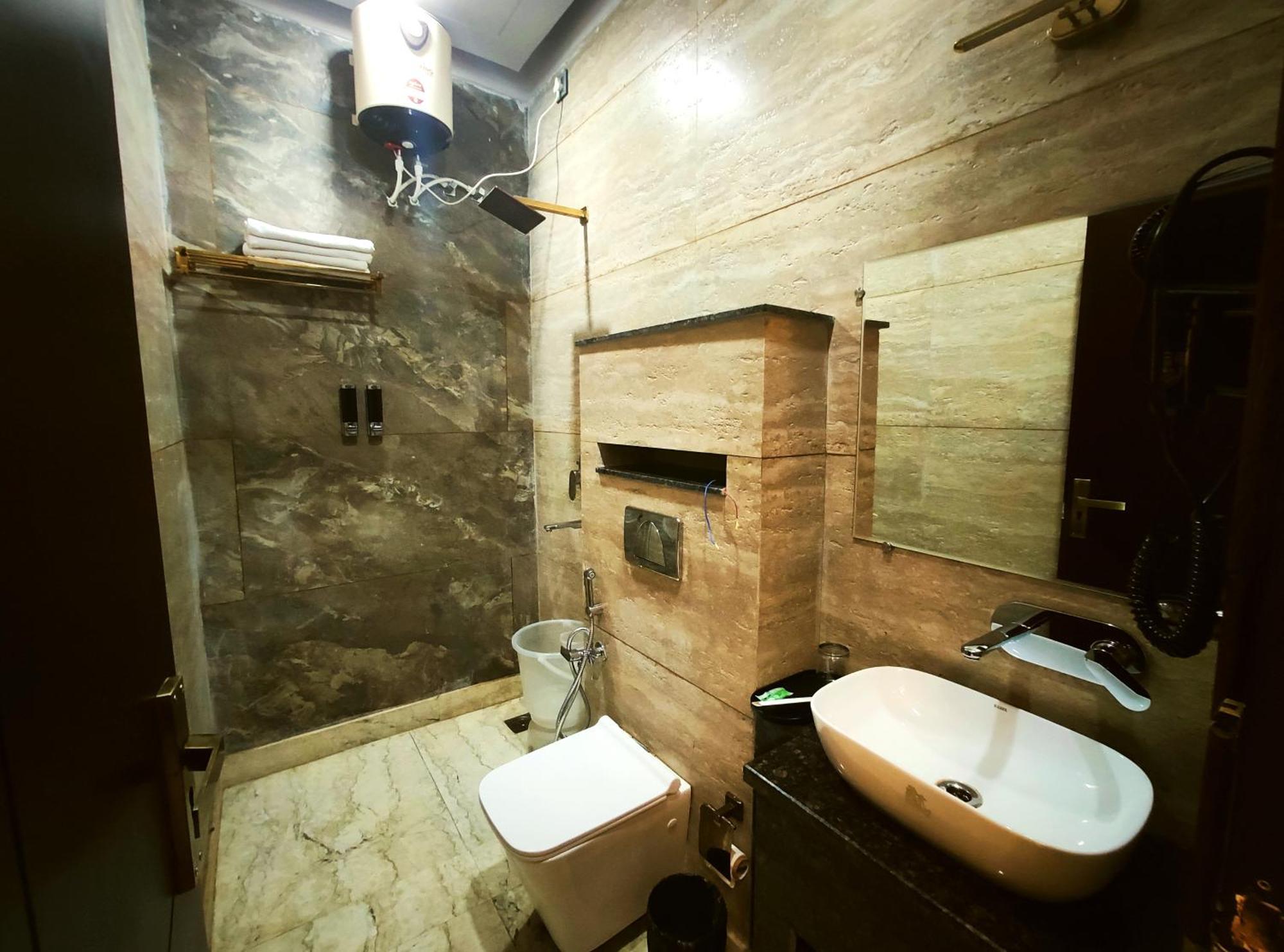 Shri Shyam Luxury Hotel In Har Ki Paudi