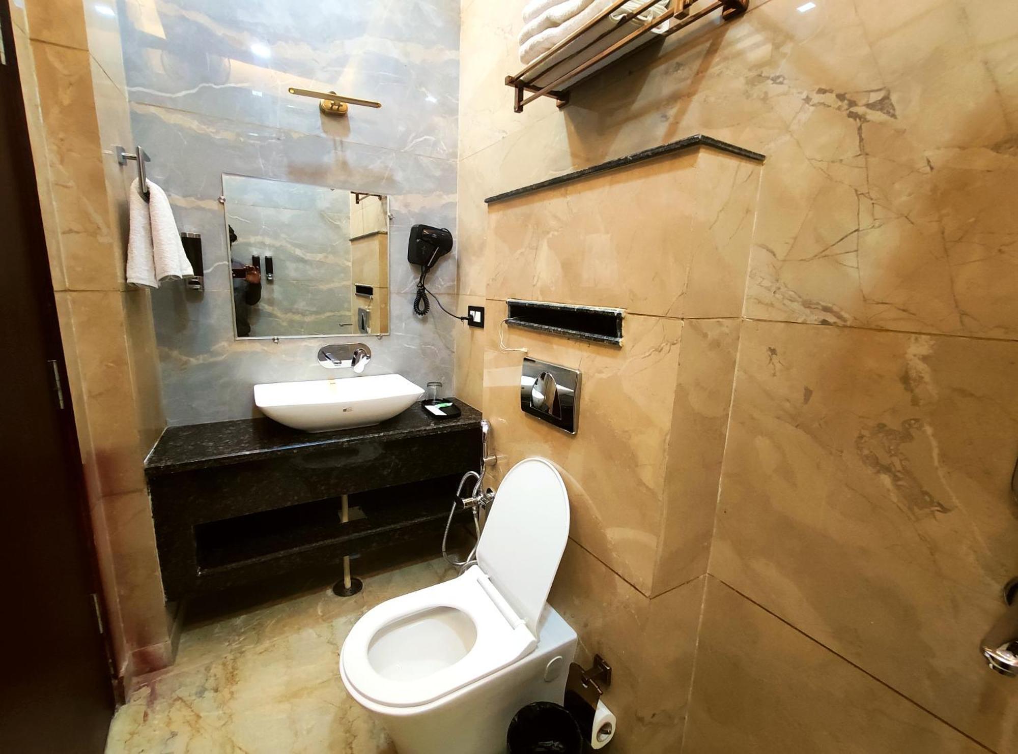 Shri Shyam Luxury Hotel In Har Ki Paudi Hotel Haridwar