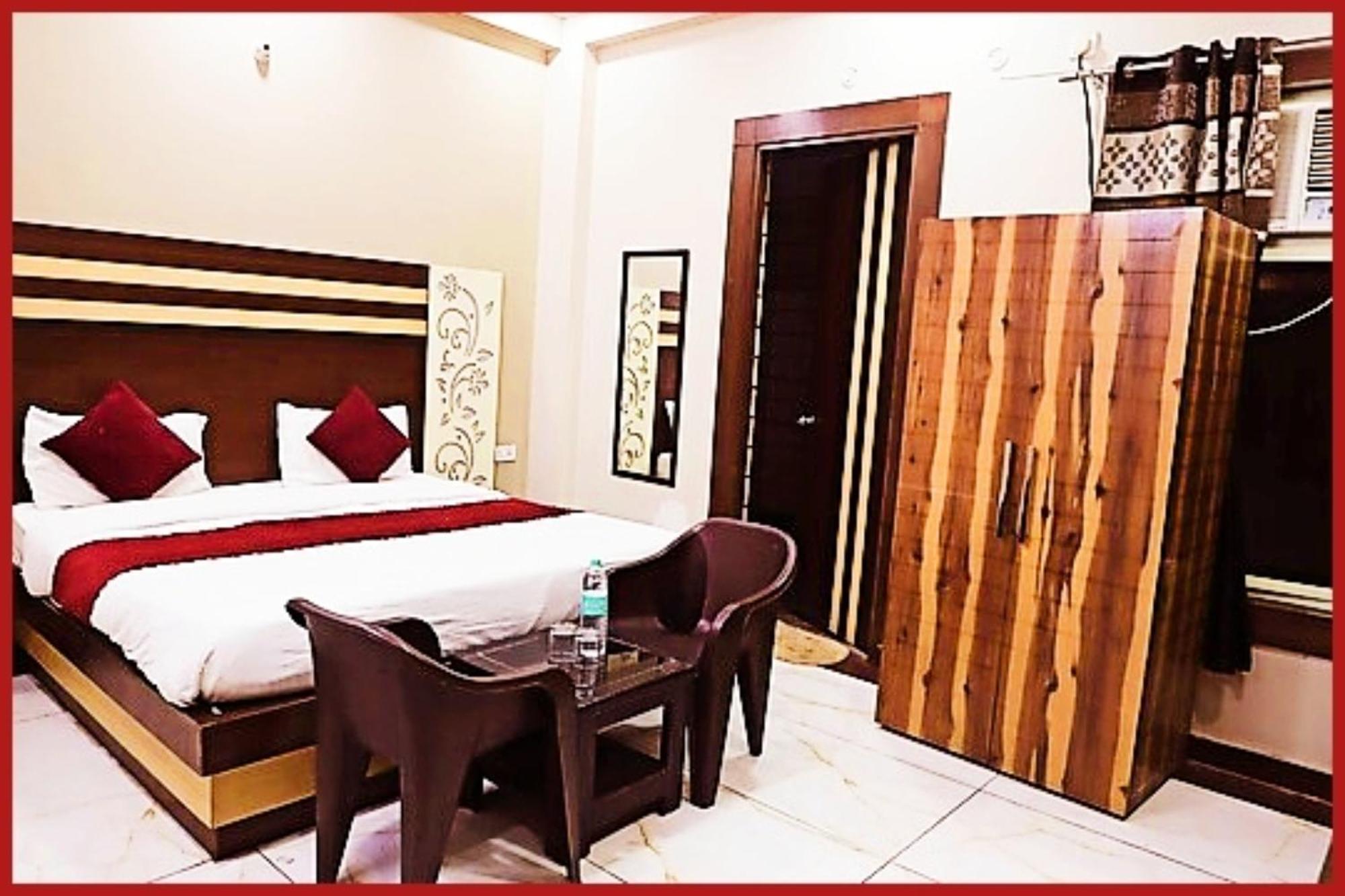 Sawera! - Near Temple - Fully Air Conditioned, Restaurant, Service , Free Parking, Free Wi-fi Facilities Available - A Luxury In Nainital 4*