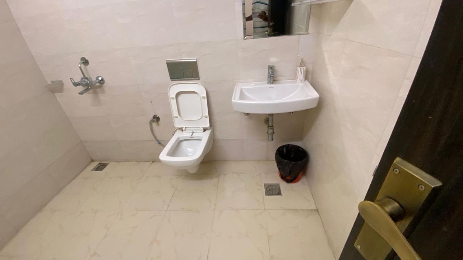 Hotel Bhakti Dham