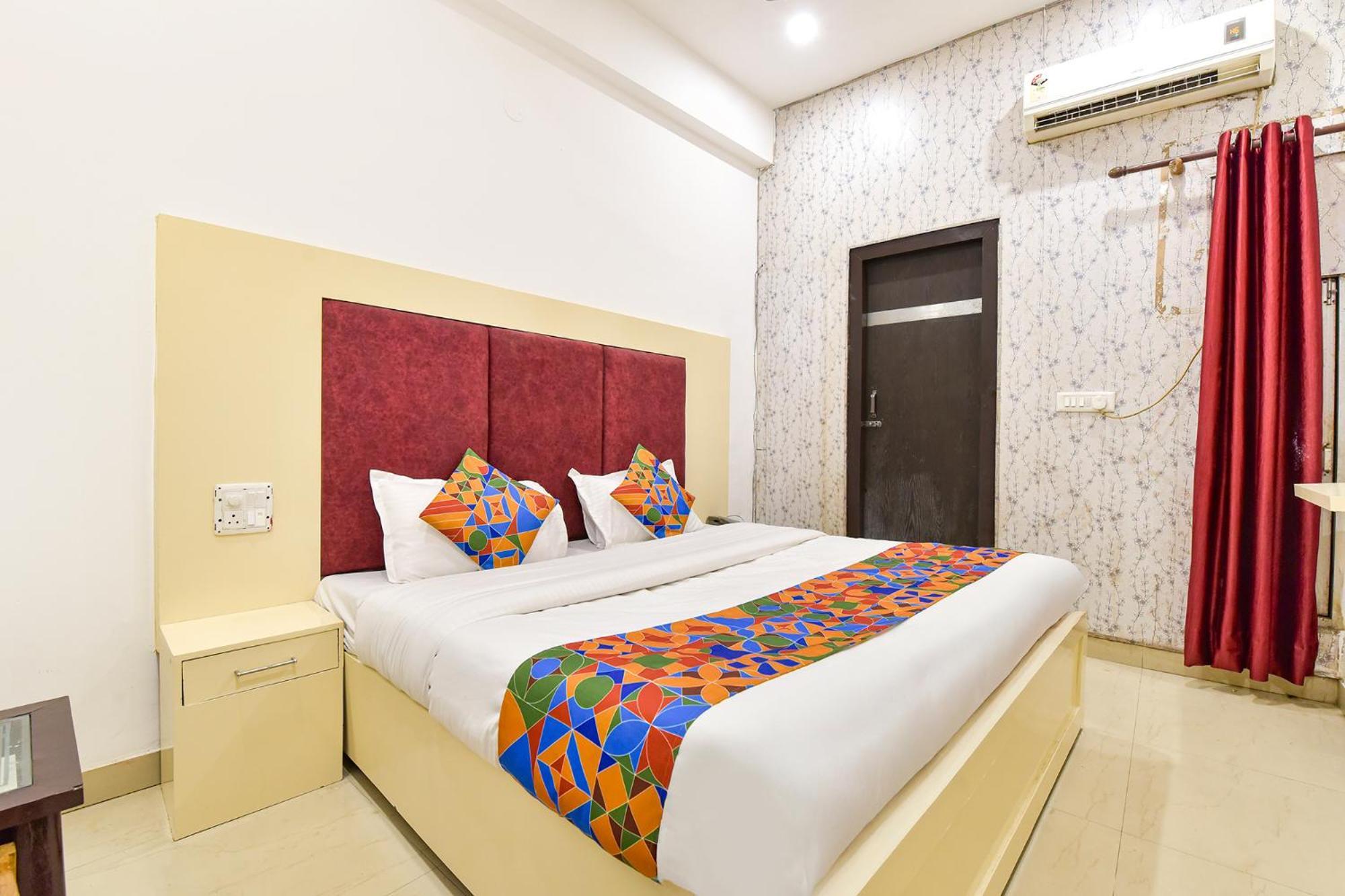 Fabhotel Pearl