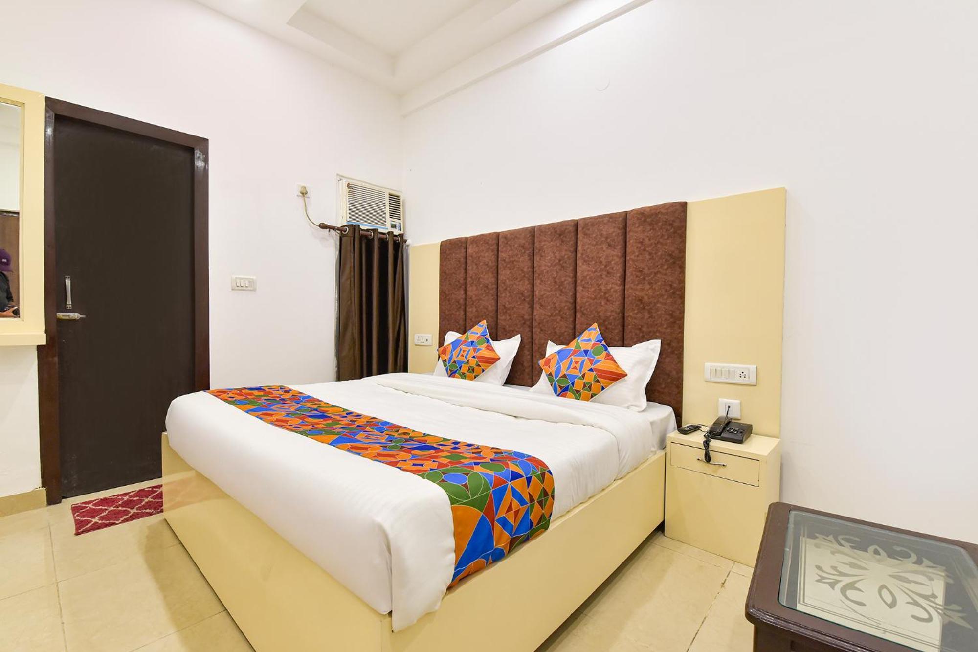 Fabhotel Pearl Hotel 3*