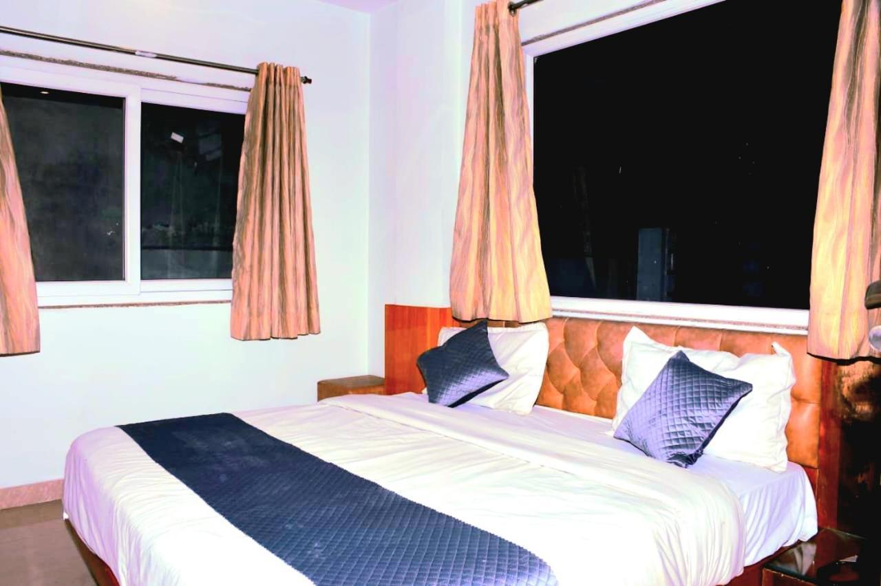 Hotel Ganga Rani 3*