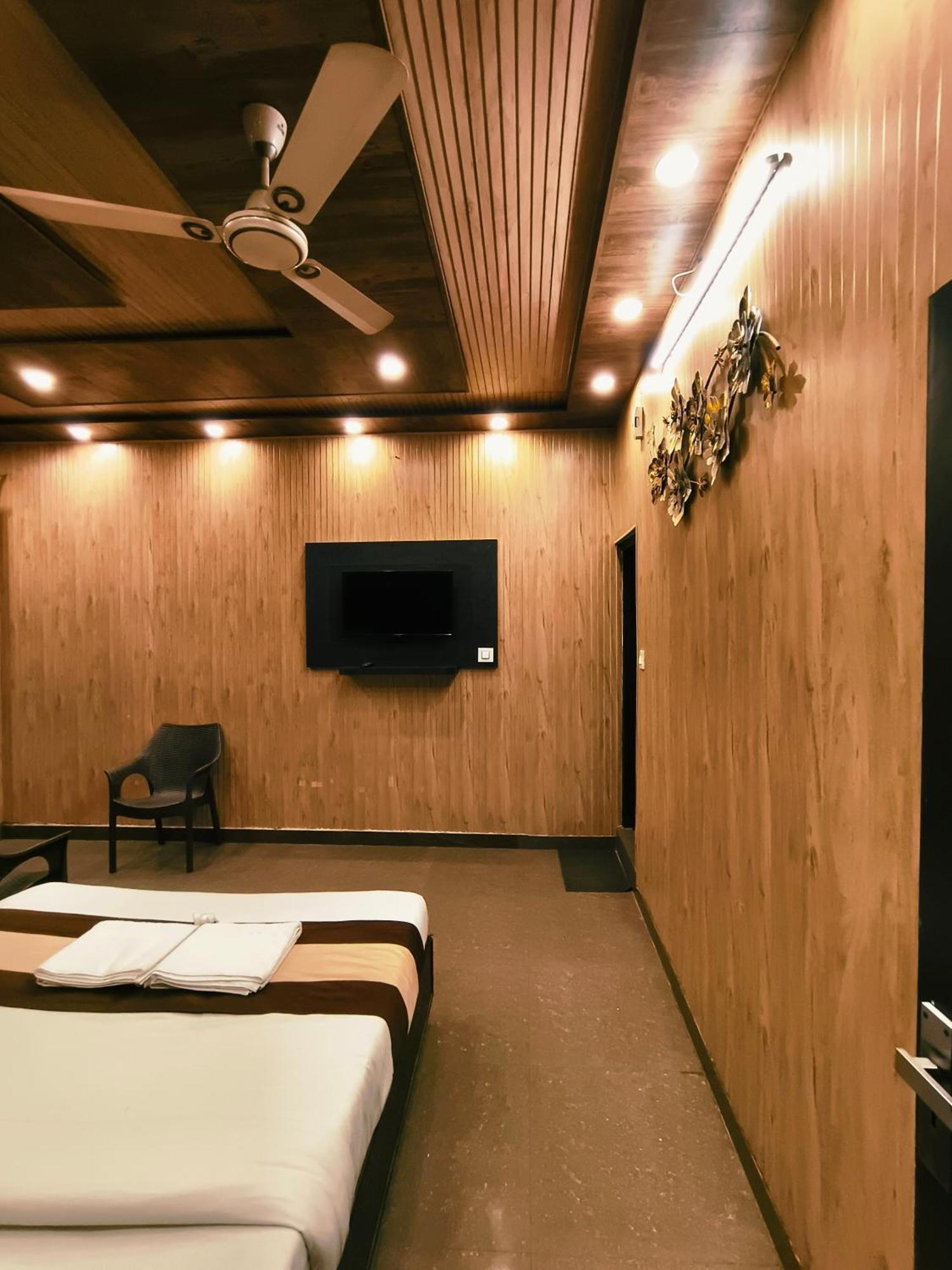 Pardesi,har Ki Pauri Road Hotel 2*