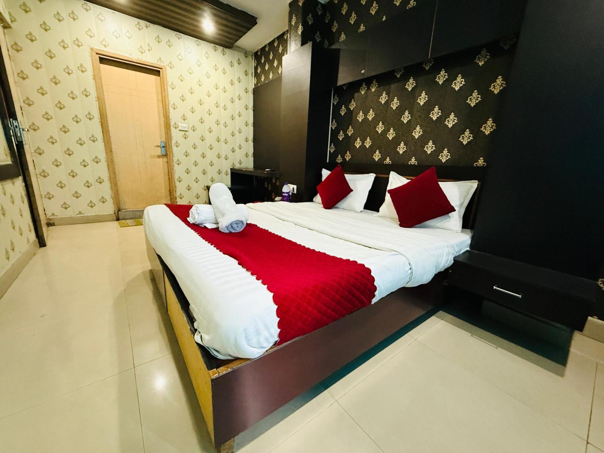 The Ganga View - Selling In 4* Haridwar