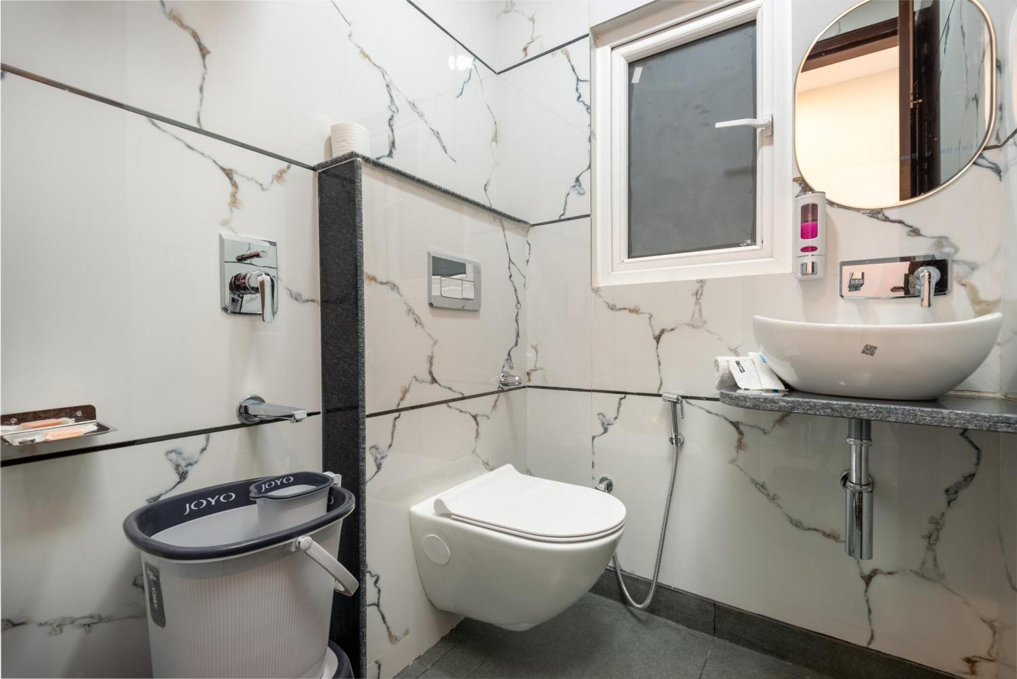 Purple Dot Hotel 4*