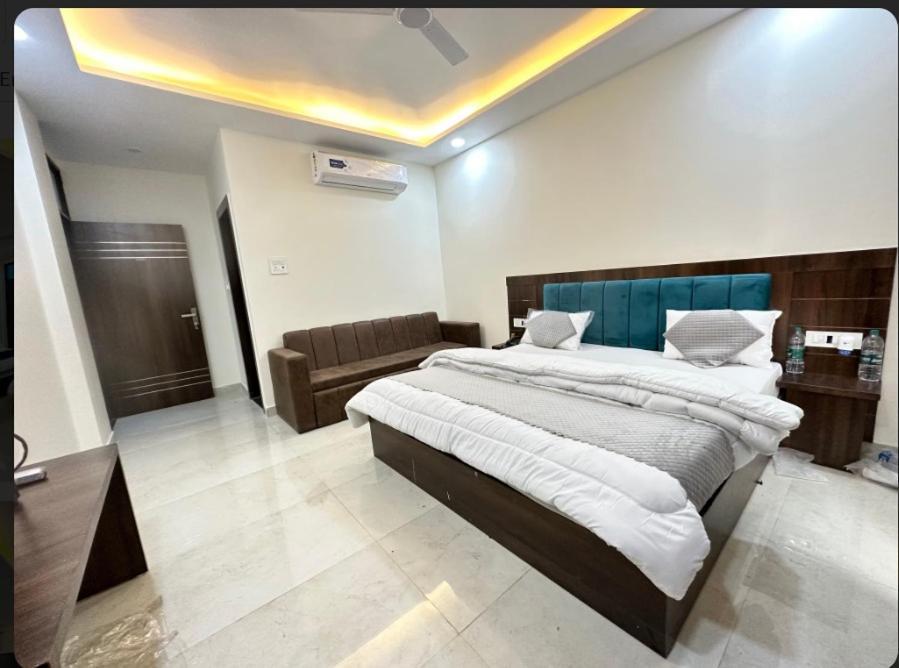 Hotelio Divine Ganga *