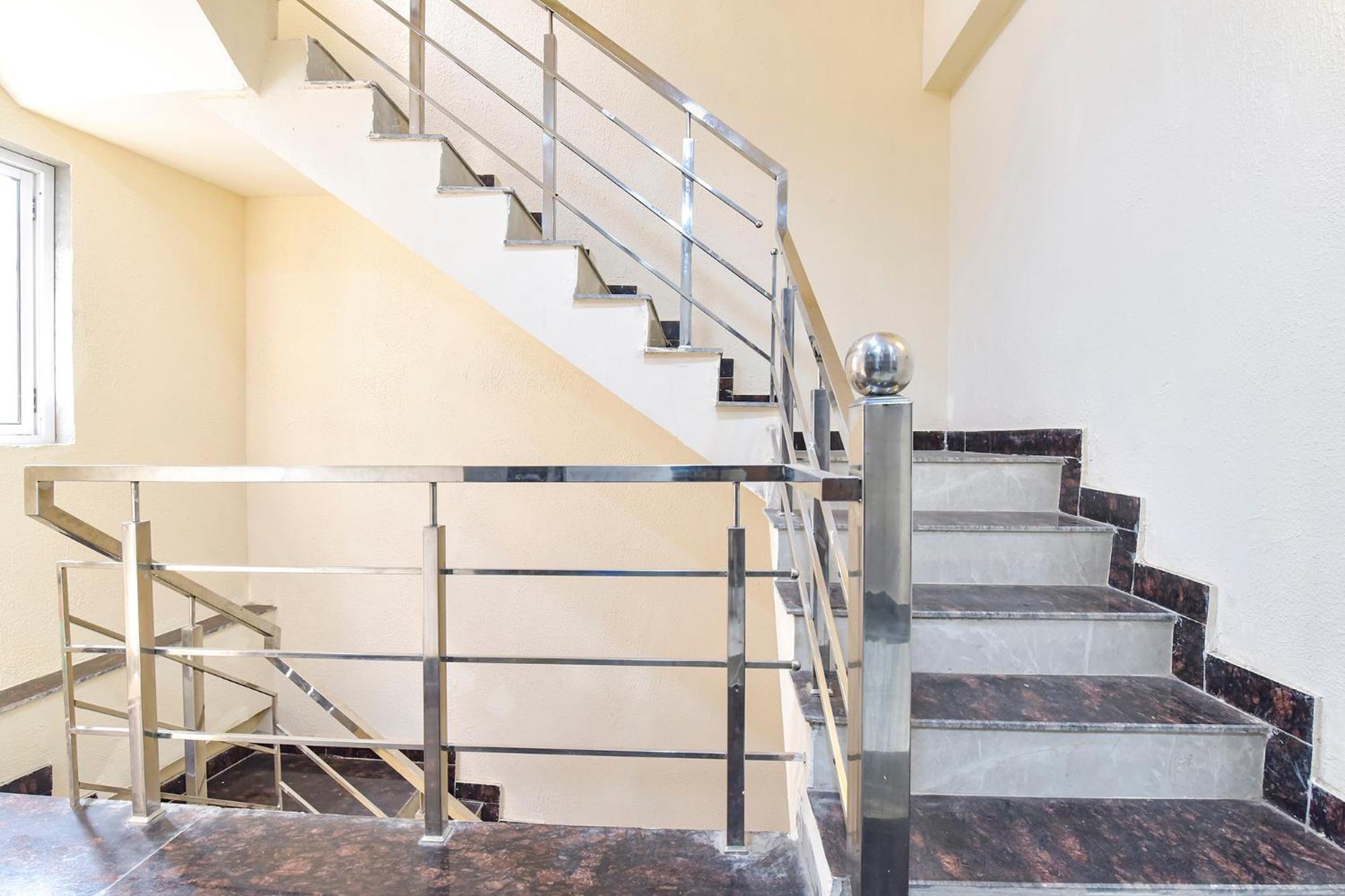 Fabhotel Royal Portico Hotel 3*