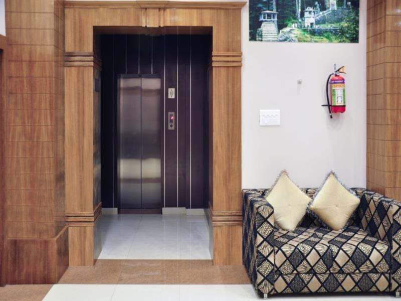 Hotel Zo Junction 3*