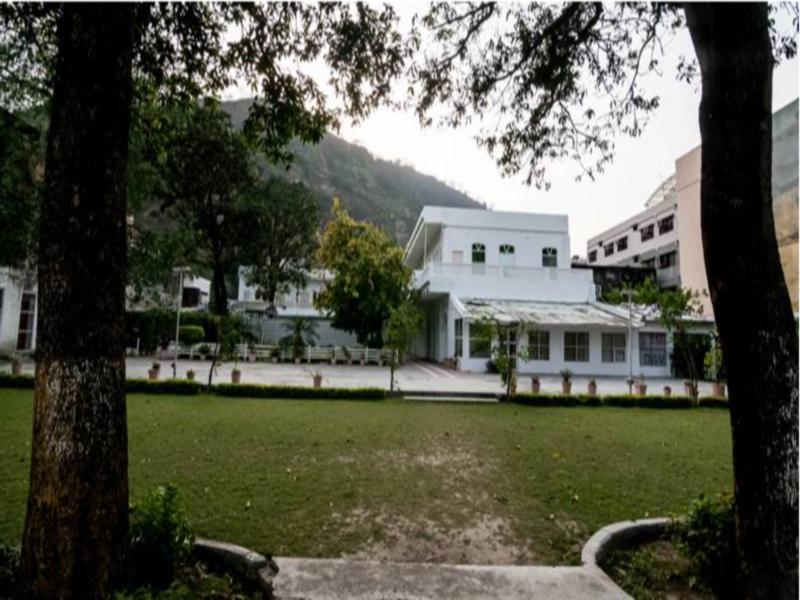 Bhaj Govindam Hotel